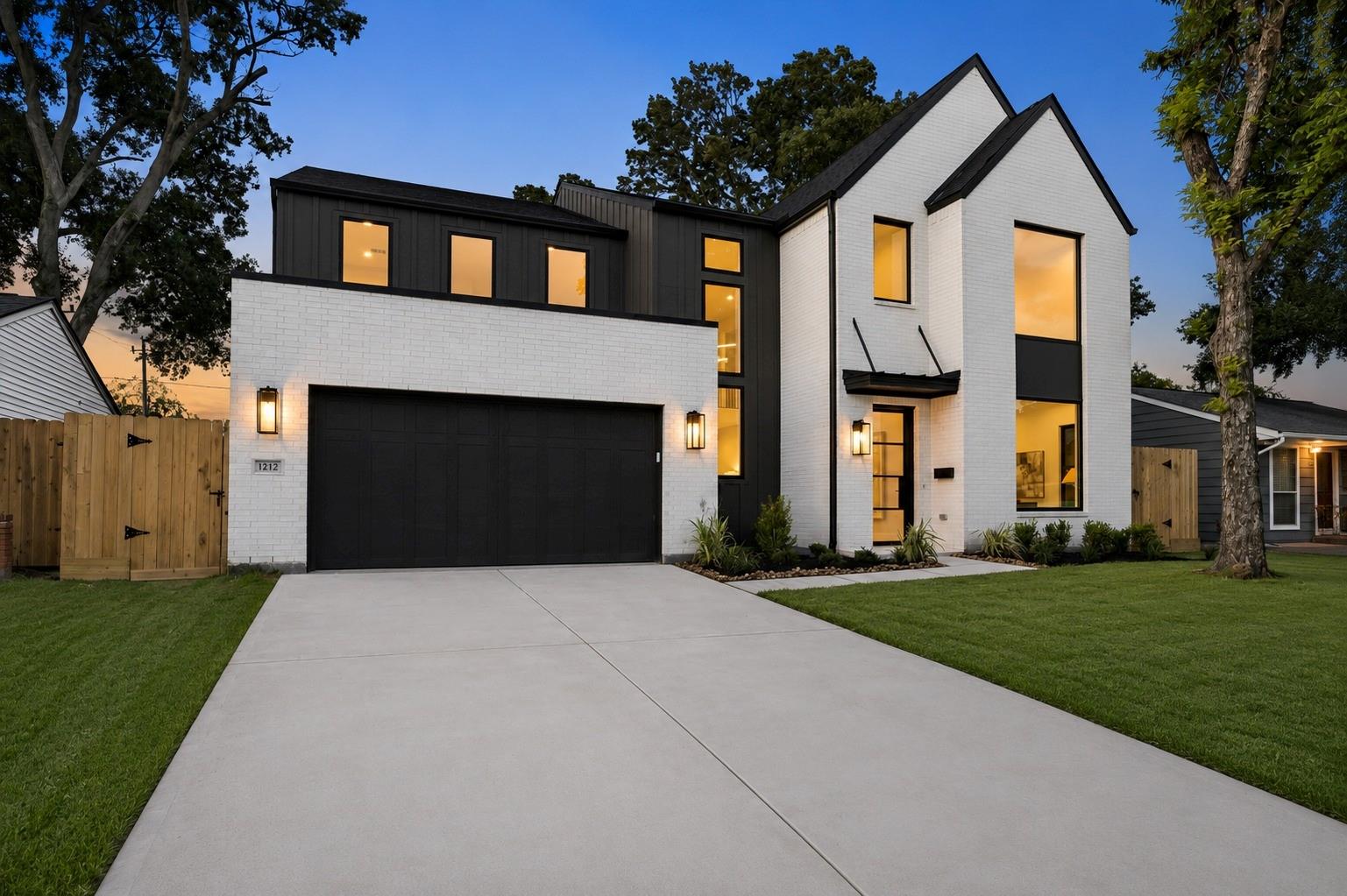 1212 Candlelight Ln, Houston, TX 77018 photo