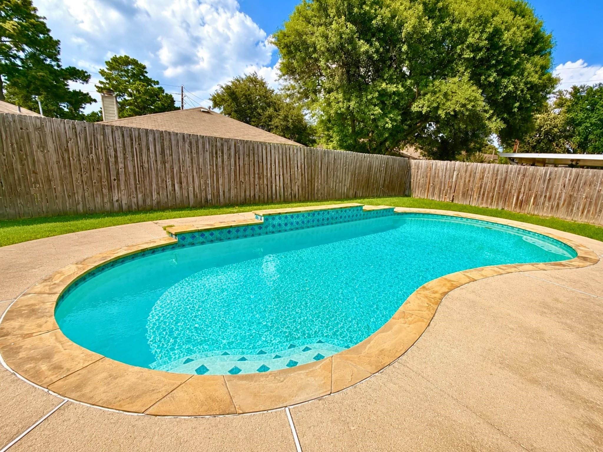 9114 Smokehollow Dr, Houston, TX 77064 photo
