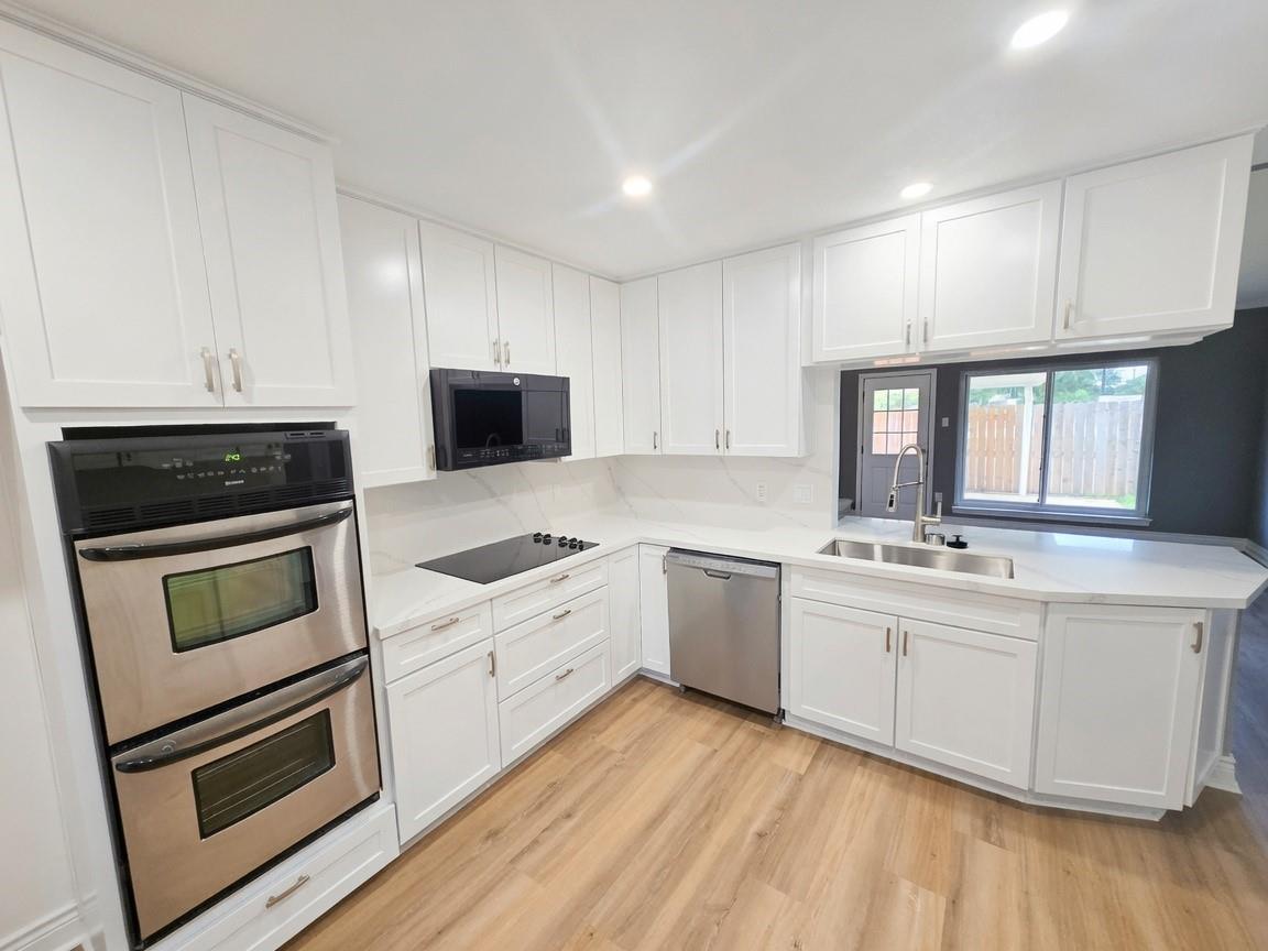 9734 Clanton St, Houston, TX 77080 photo