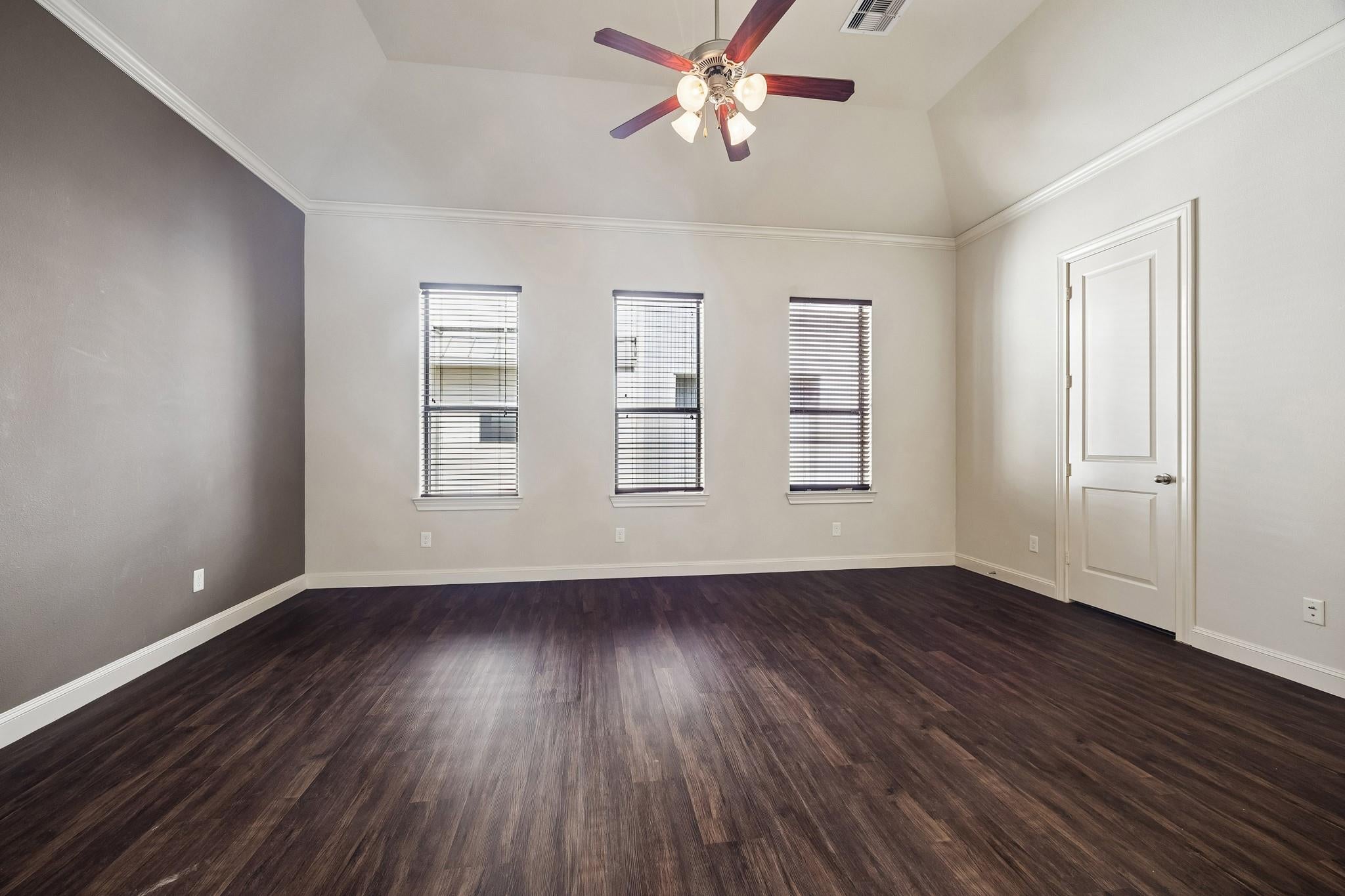 5718 Kansas St, Houston, TX 77007 photo