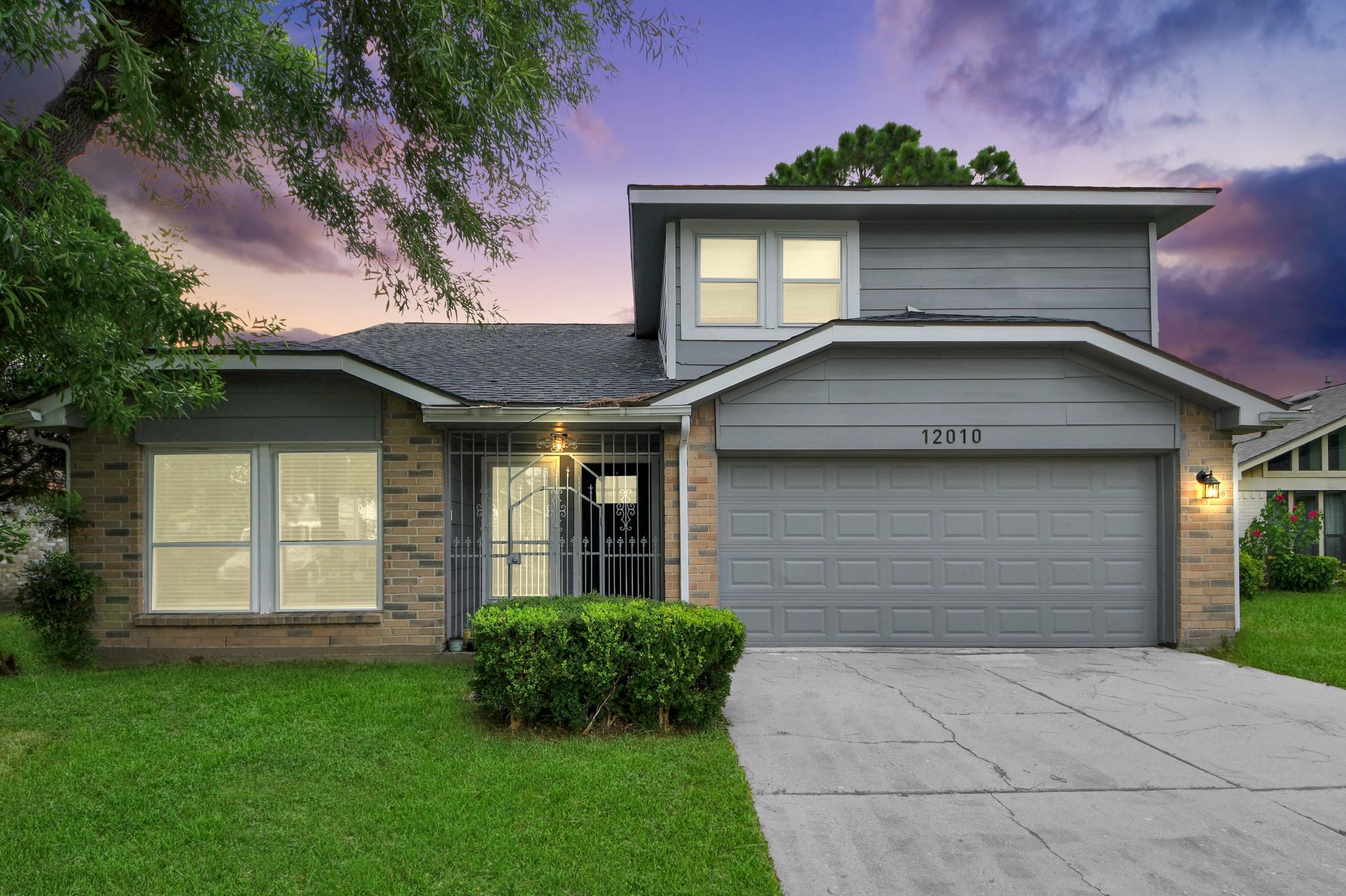 12010 Longbrook Dr, Houston, TX 77099