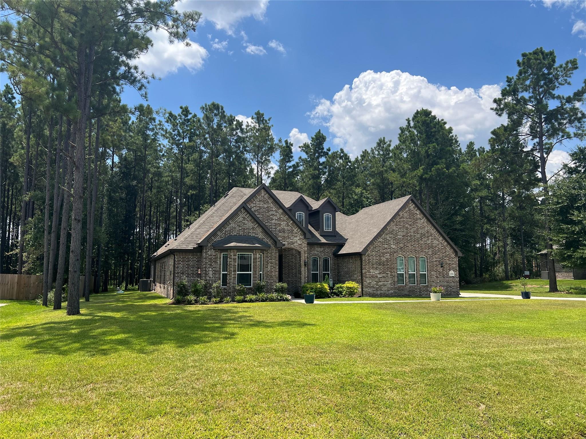 13556 Caldwell St, Conroe, TX 77303 photo