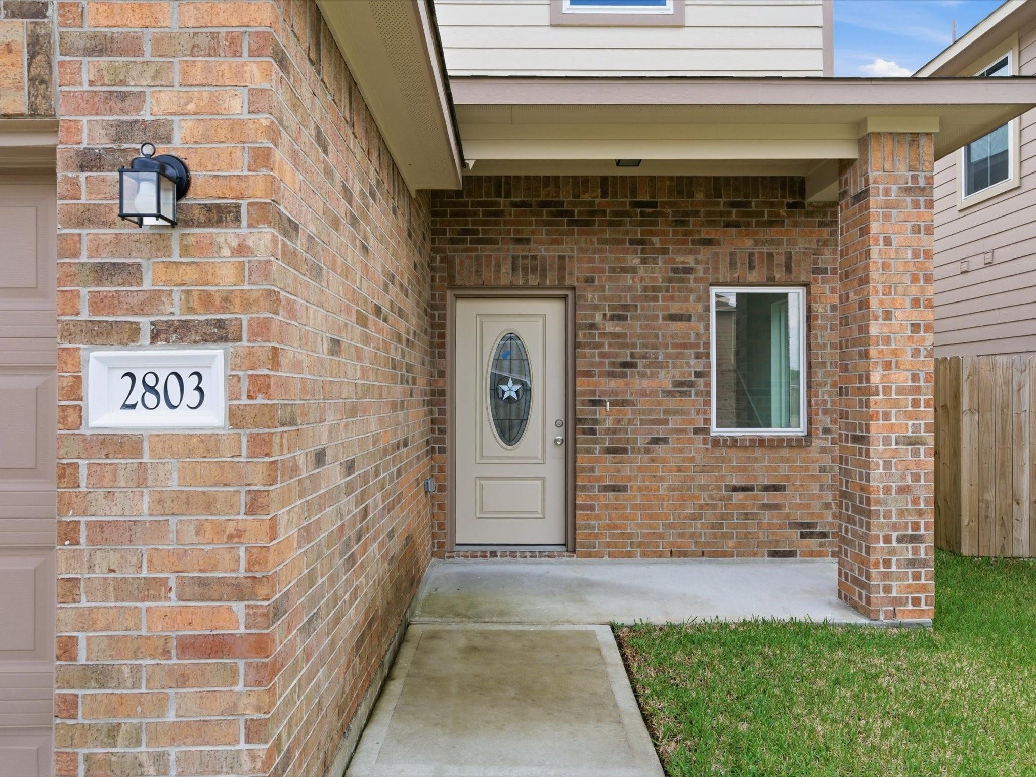 2803 Topiary Ln, Houston, TX 77014 photo