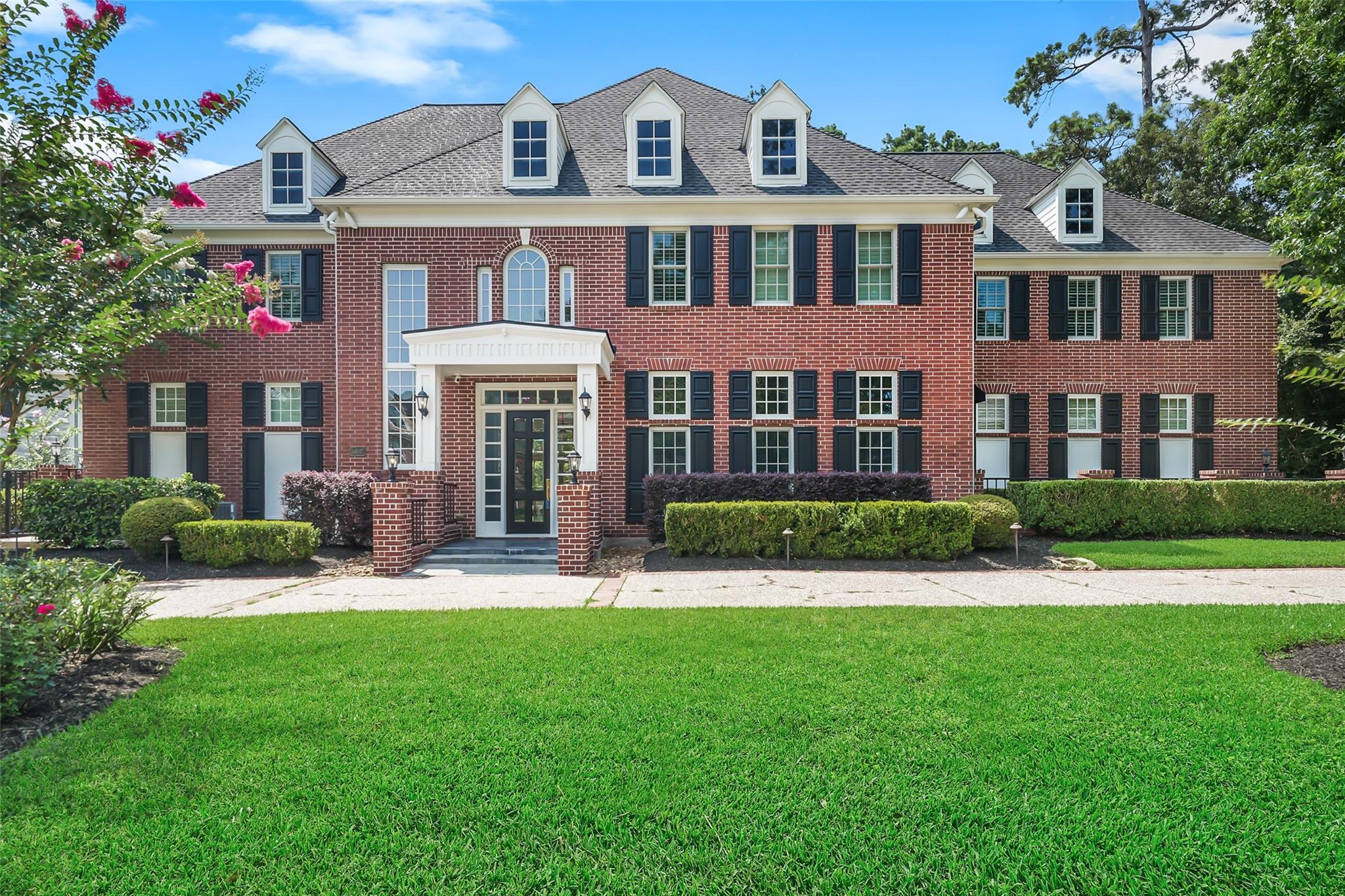 5607 Walnut Point Dr, Houston, TX 77345 photo