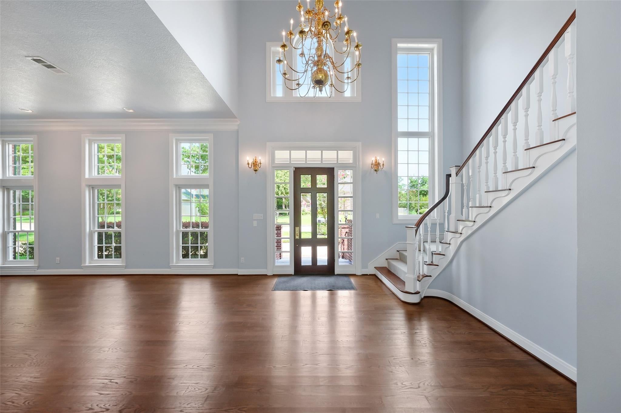 5607 Walnut Point Dr, Houston, TX 77345 photo