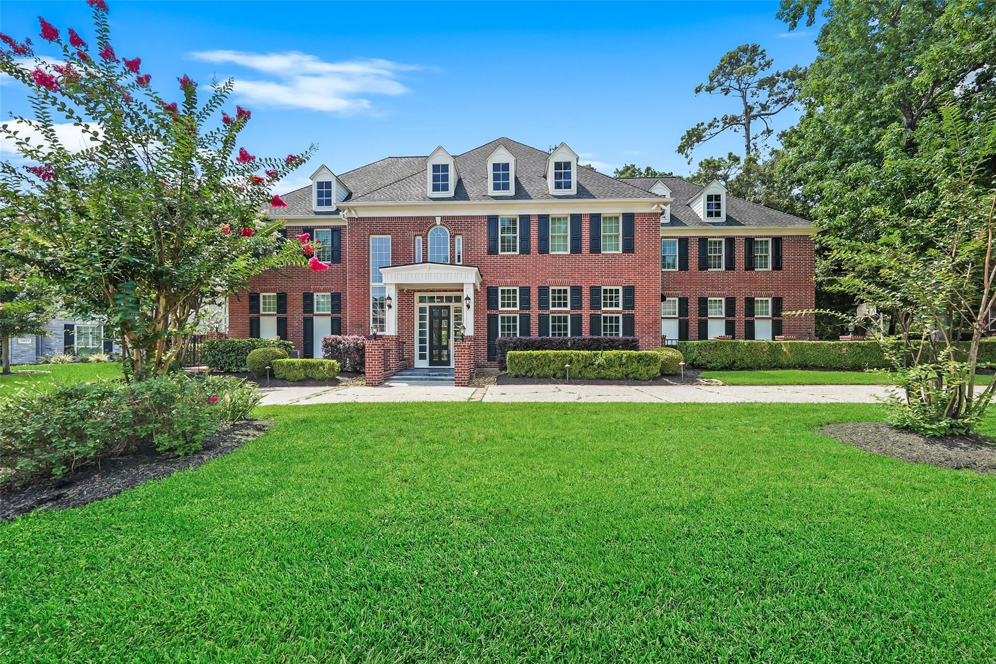 5607 Walnut Point Dr, Houston, TX 77345