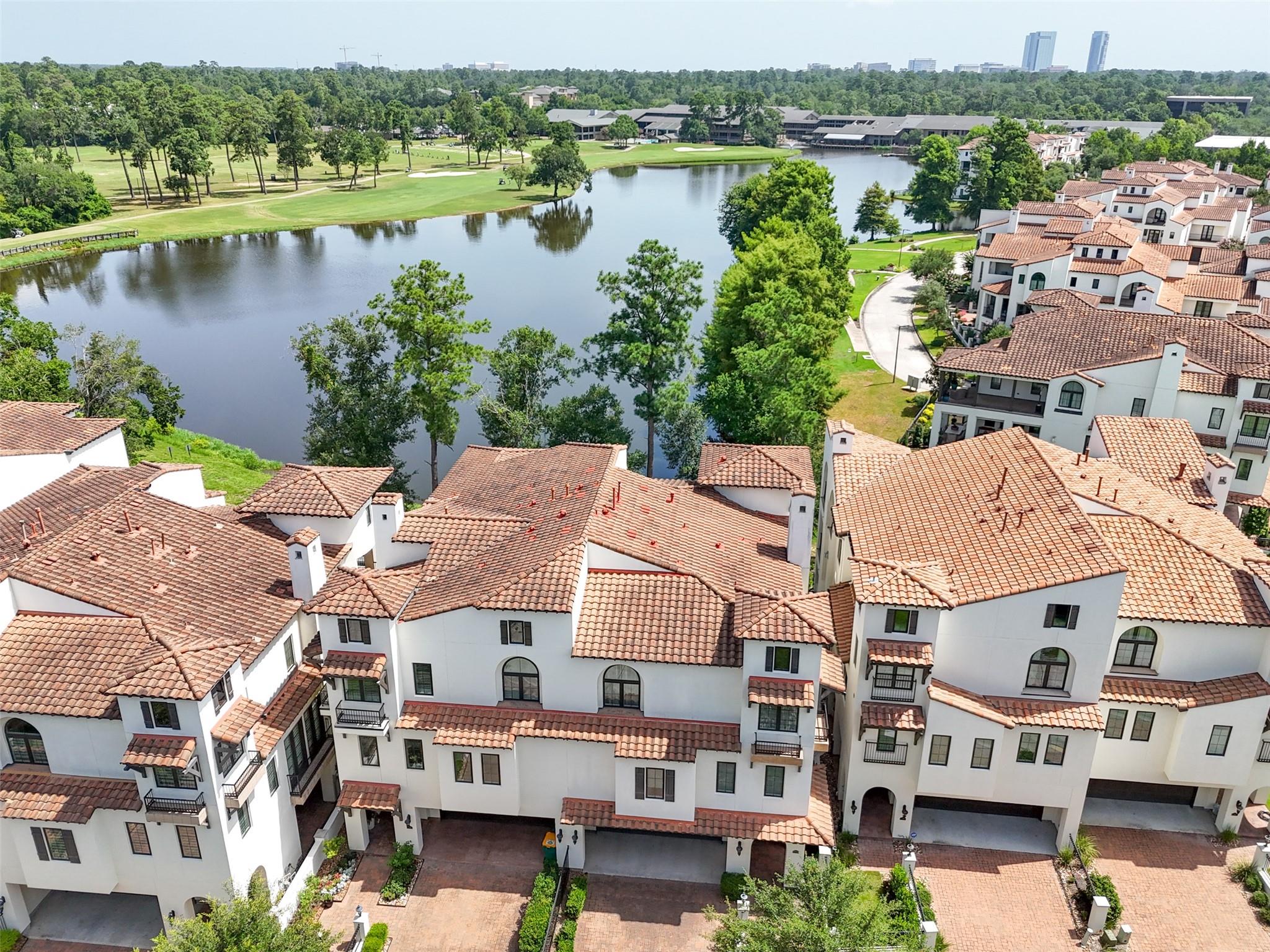 18 Secluded Trl, The Woodlands, TX 77380