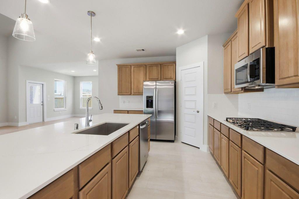 3235 Bushy Hawthorn Dr, Conroe, TX 77301 photo