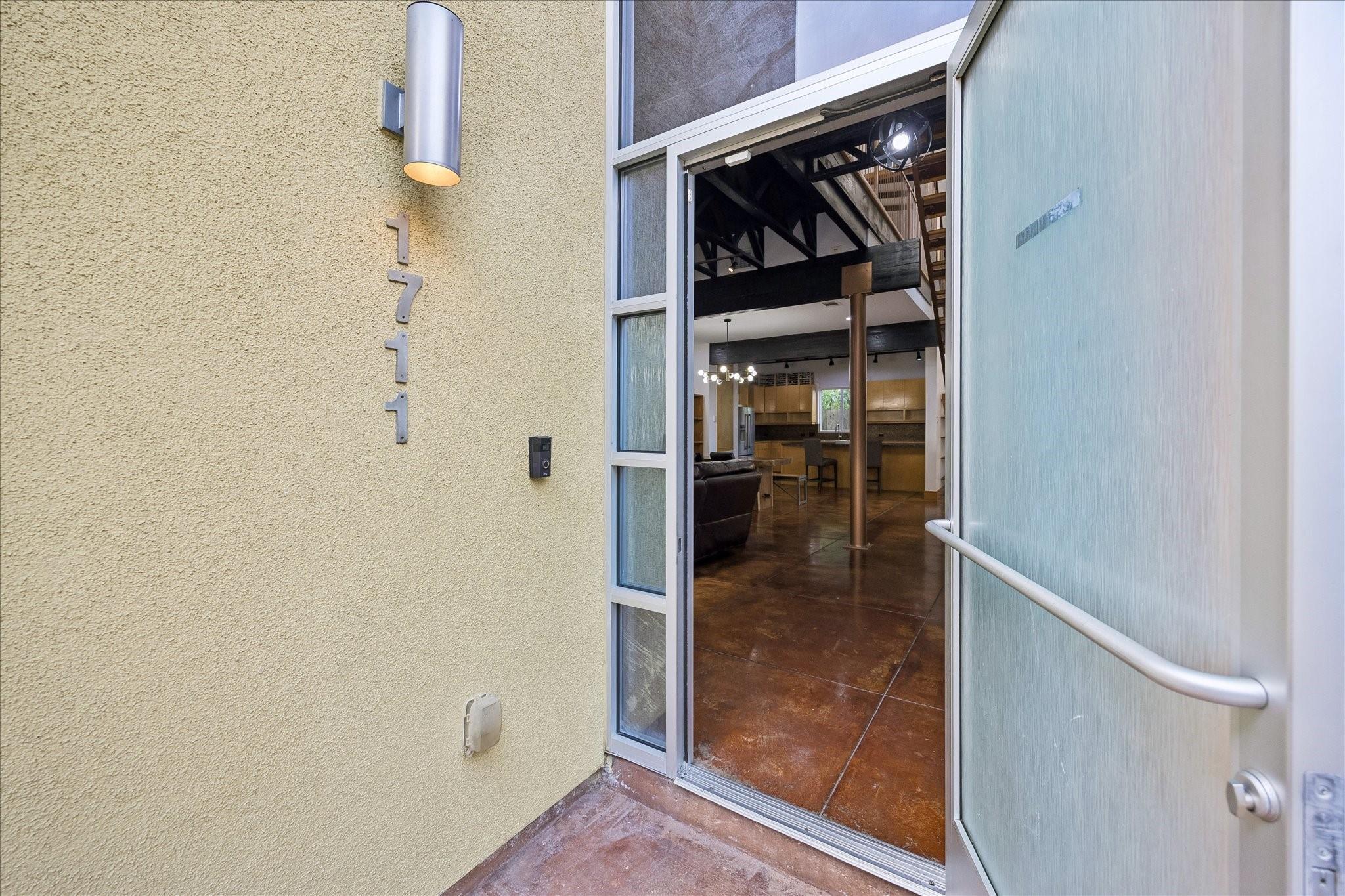 1711 W 13 St, Houston, TX 77008 photo