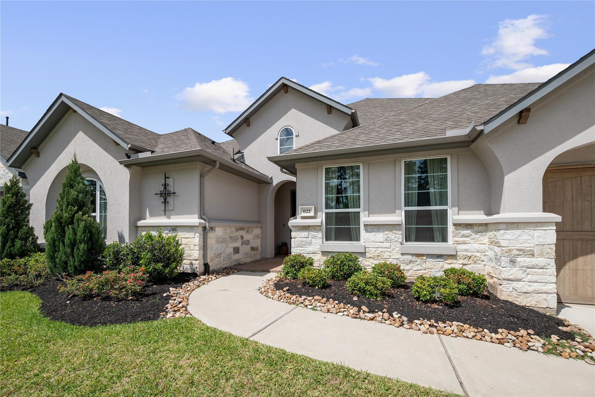 622 Platinum Stone Ln, Pinehurst, TX 77362 photo