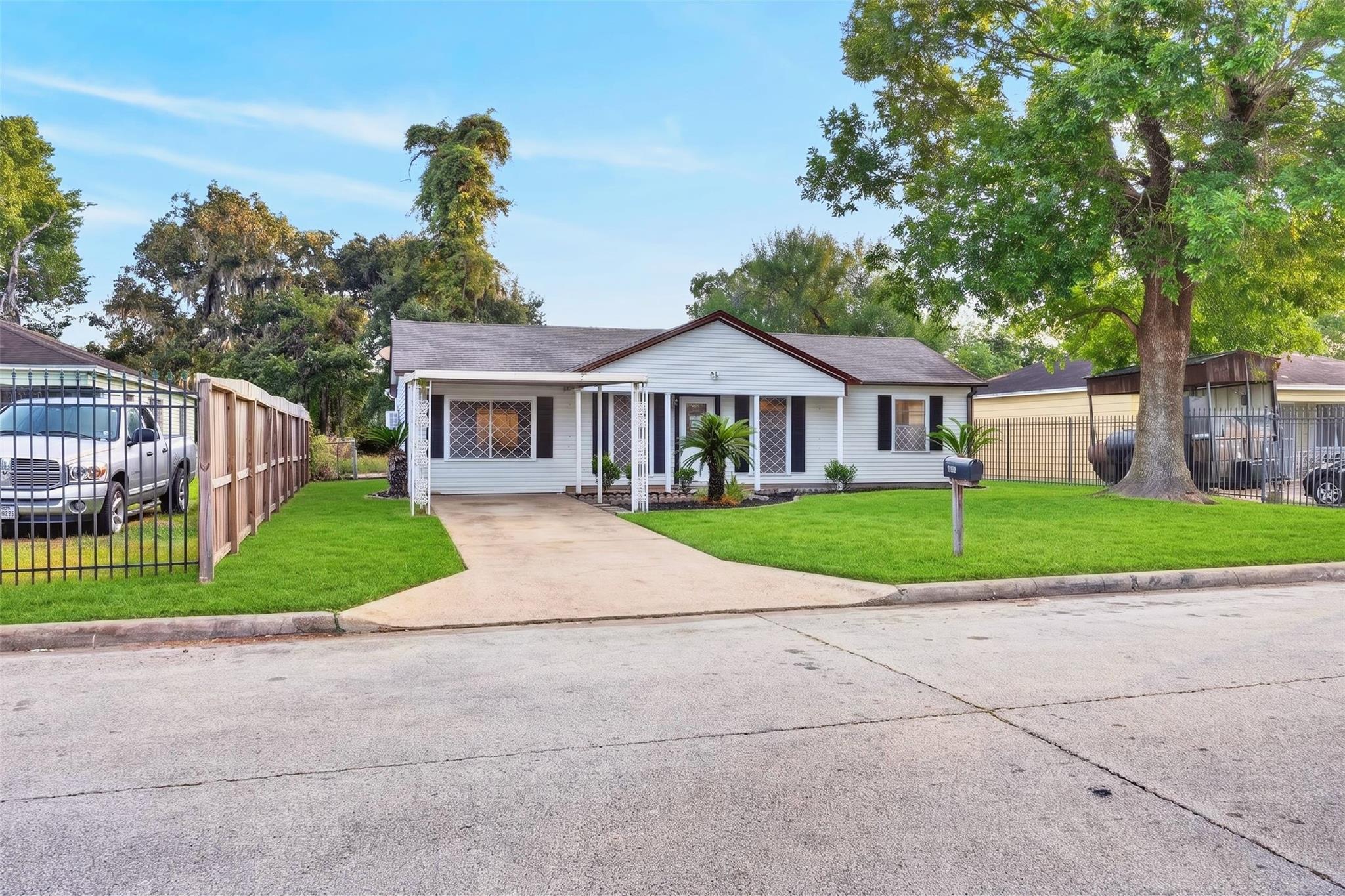 7315 Marilyn Ln, Houston, TX 77016 photo