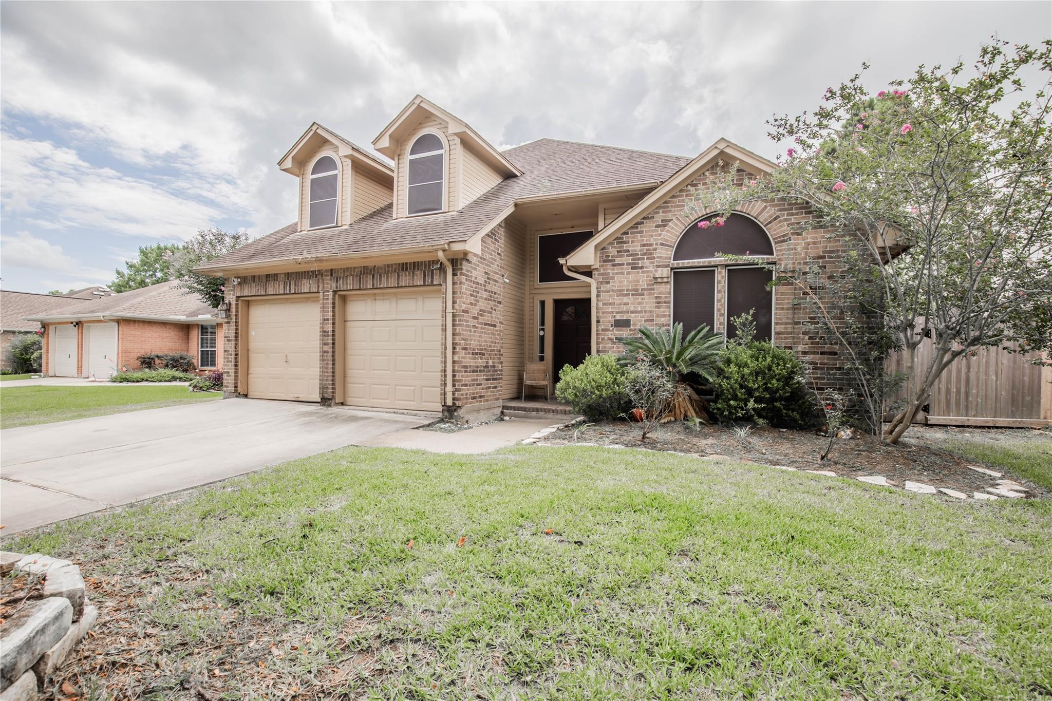 1606 Diamond Brook Dr, Houston, TX 77062 photo