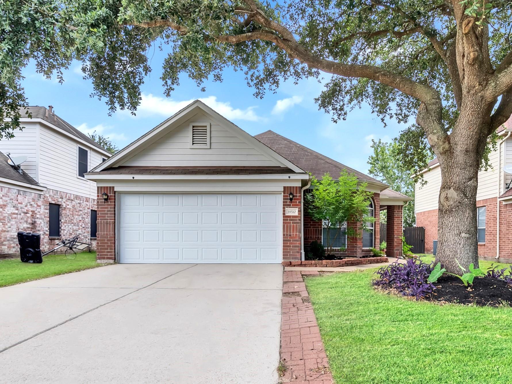 19510 Brook Village Rd, Houston, TX 77084