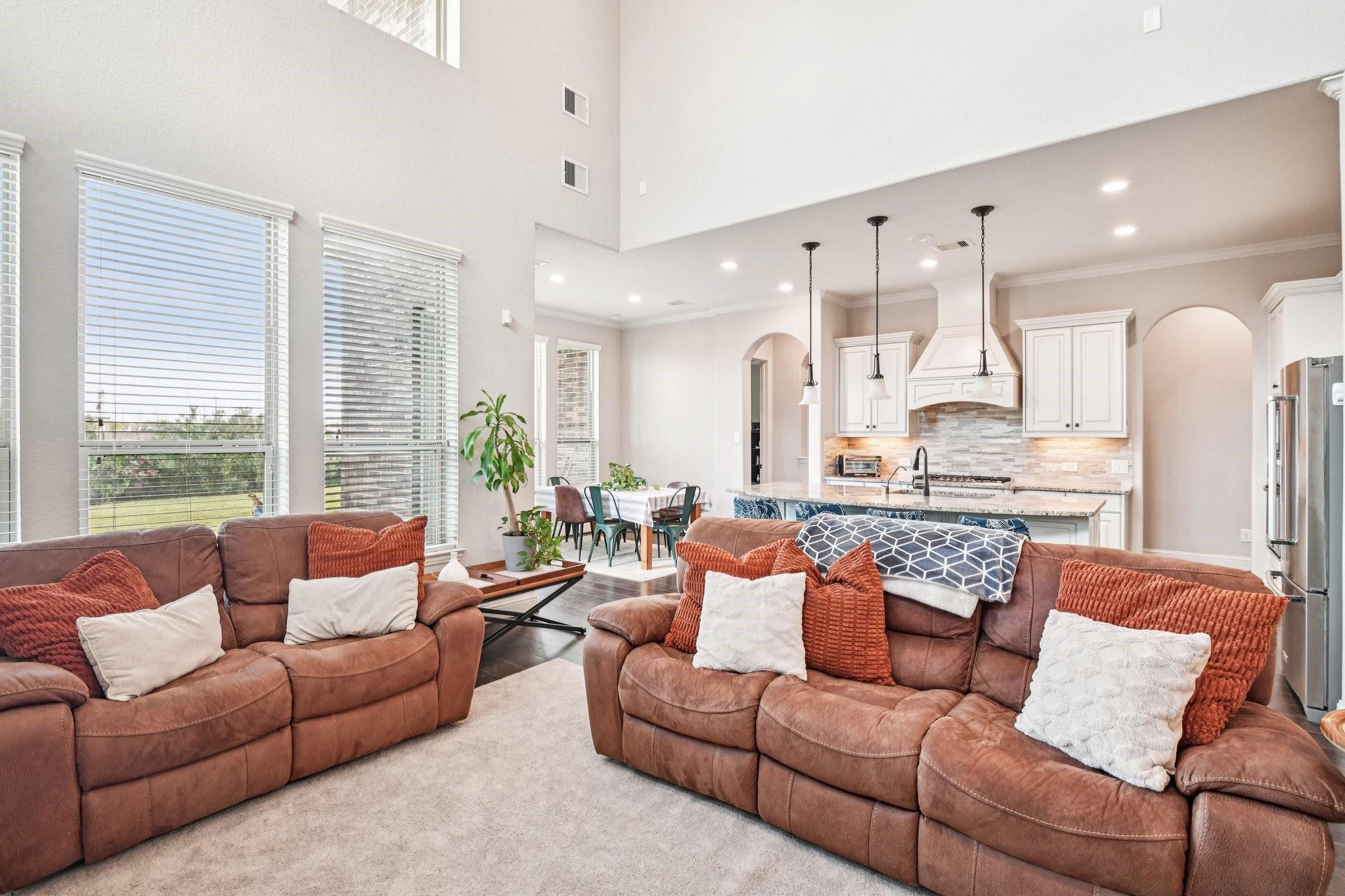 2341 Shallow Creek Ln, Friendswood, TX 77546 photo