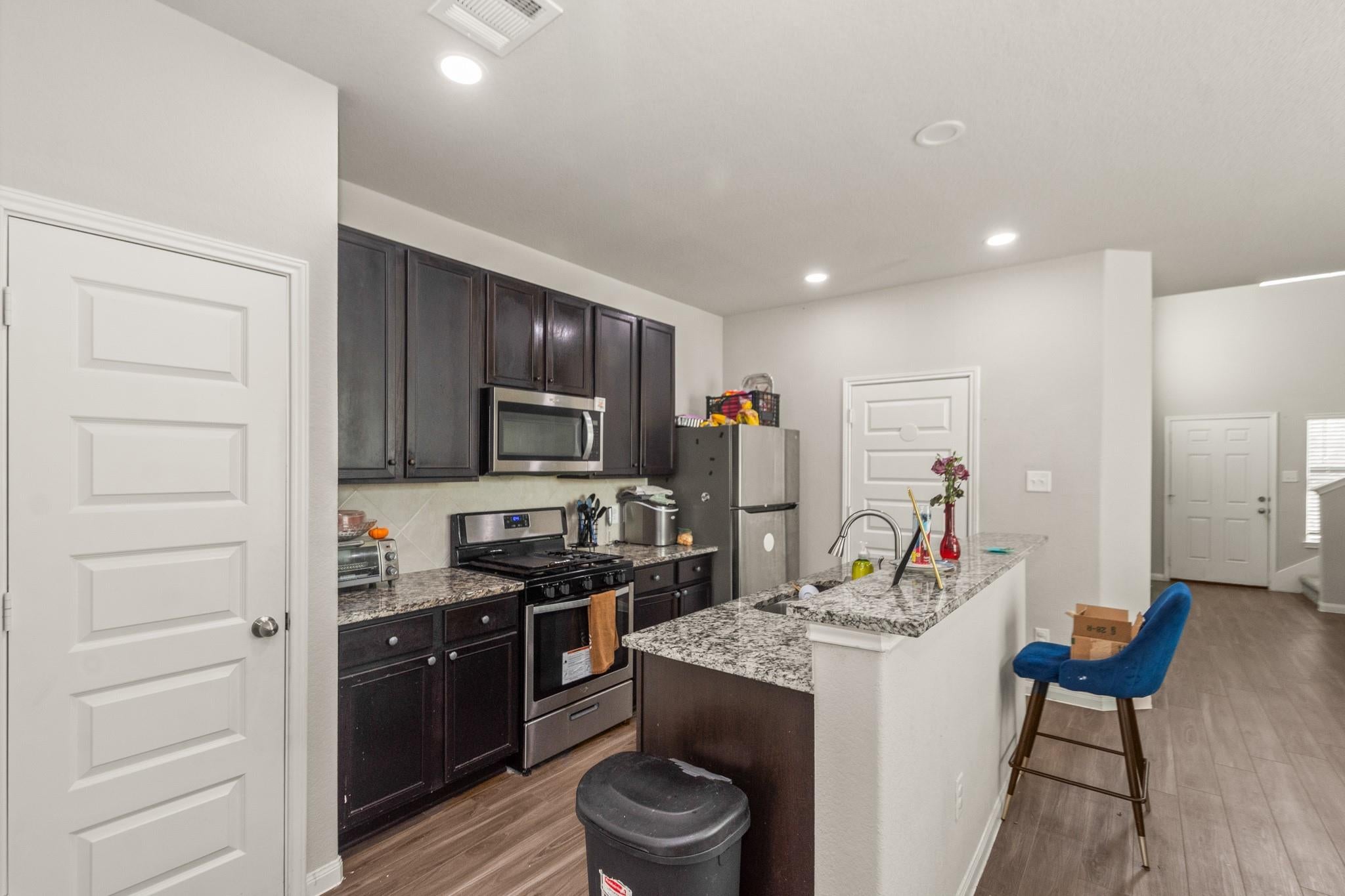 2382 Tavo Trail Dr, Conroe, TX 77301 photo