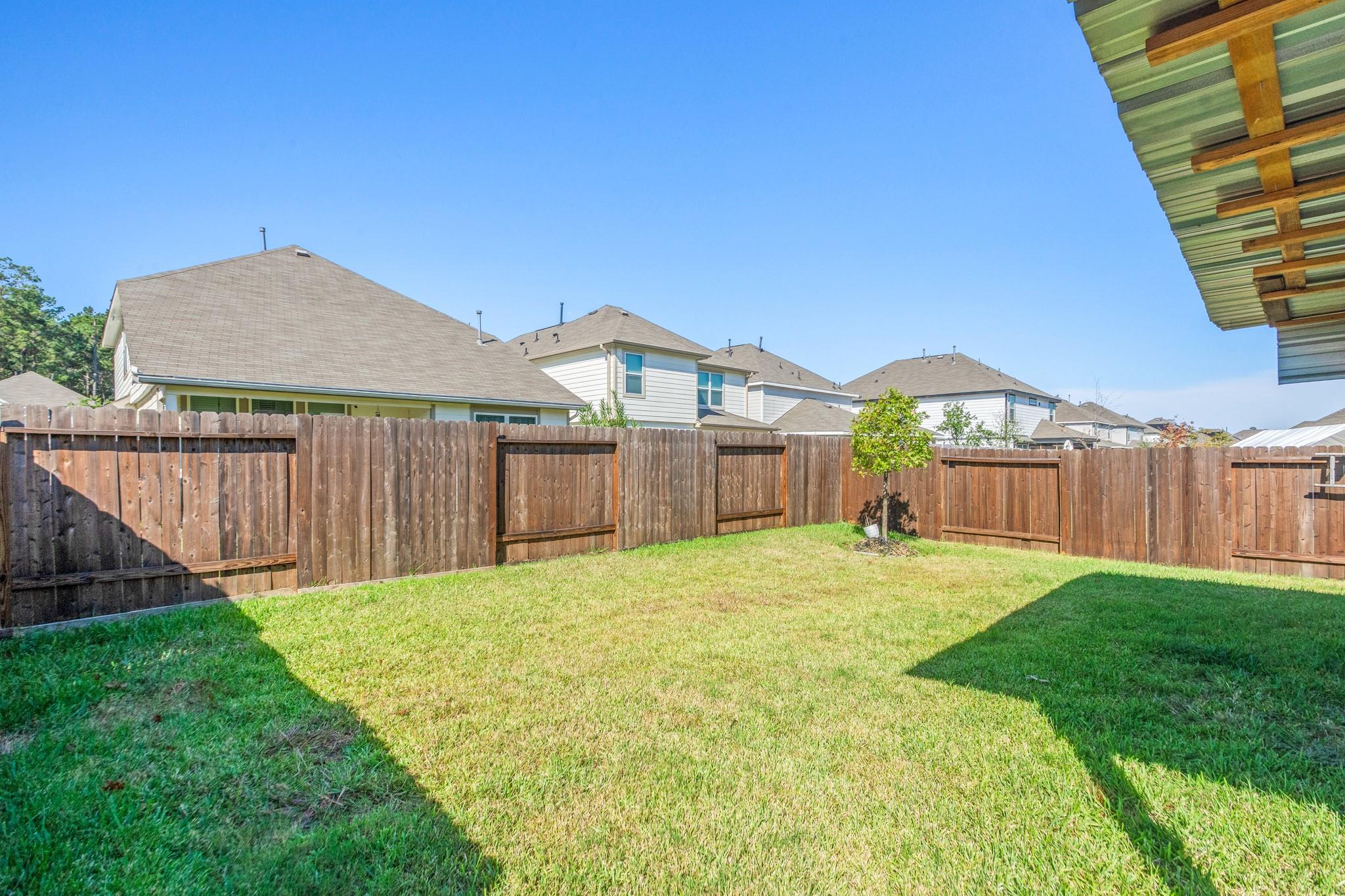 2382 Tavo Trail Dr, Conroe, TX 77301 photo