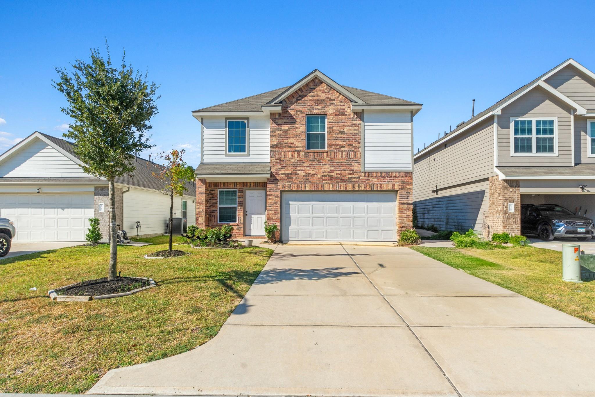 2382 Tavo Trail Dr, Conroe, TX 77301 photo