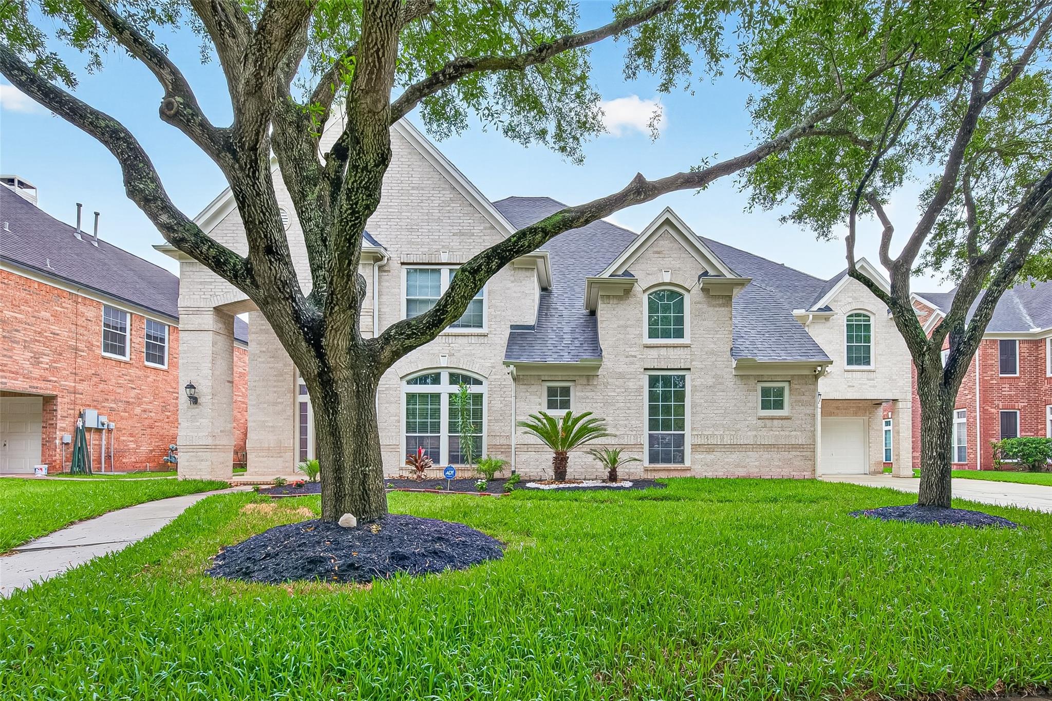 4219 Fisher Lake Dr, Richmond, TX 77406