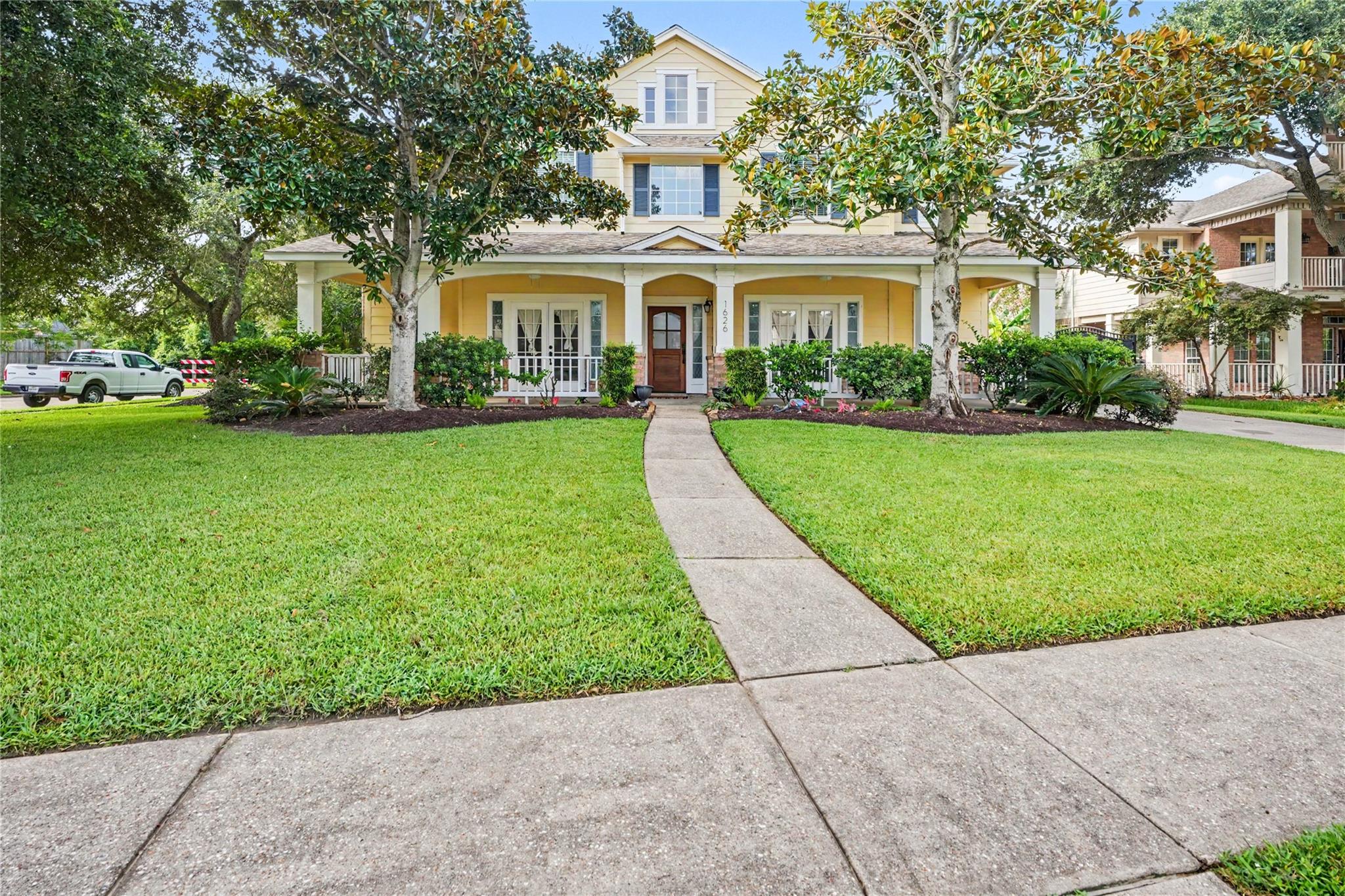1626 Orchard Ln, Seabrook, TX 77586