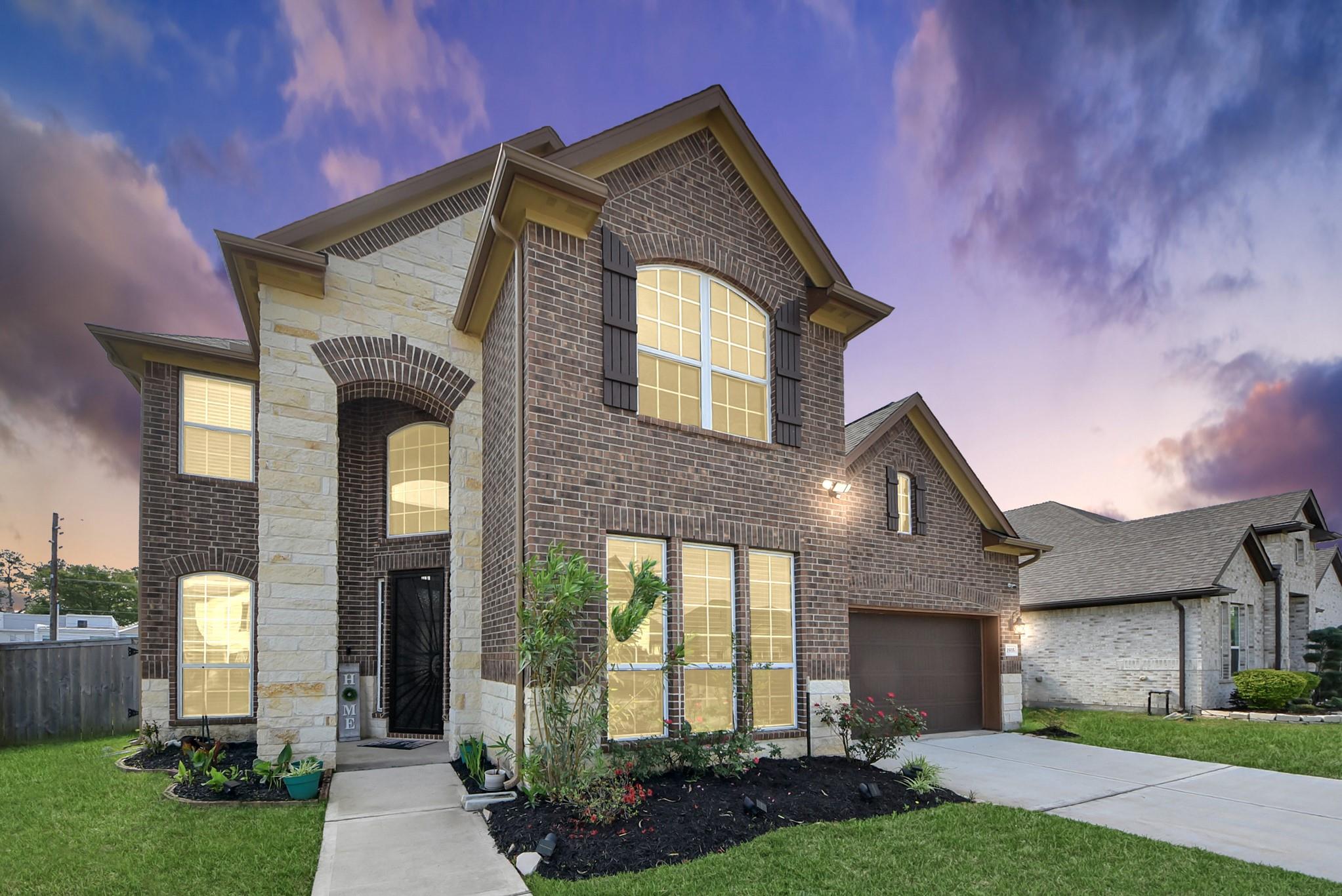 1935 Heather Canyon Dr, Houston, TX 77089