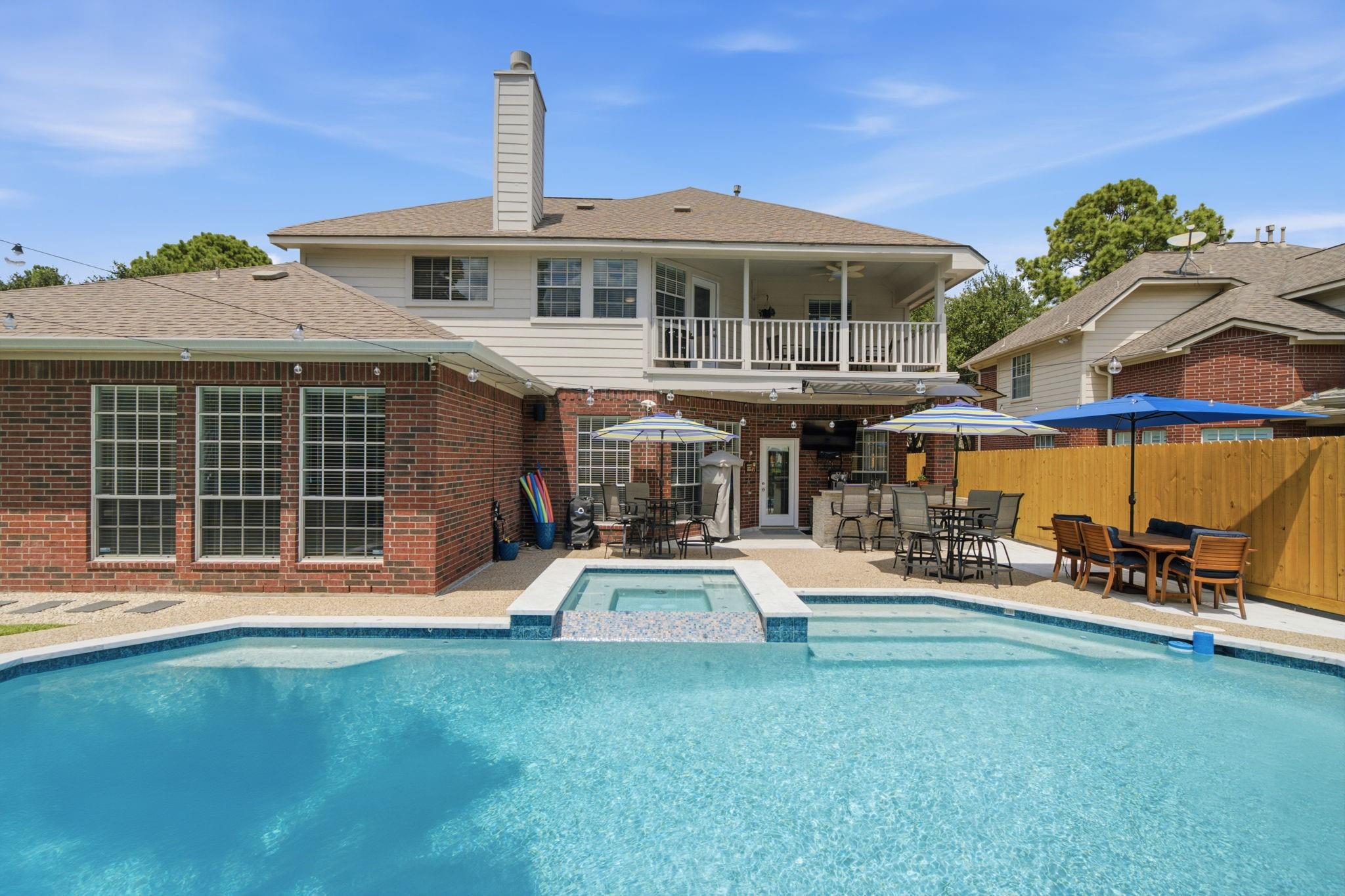 9415 Kari Spring Ct, Houston, TX 77040