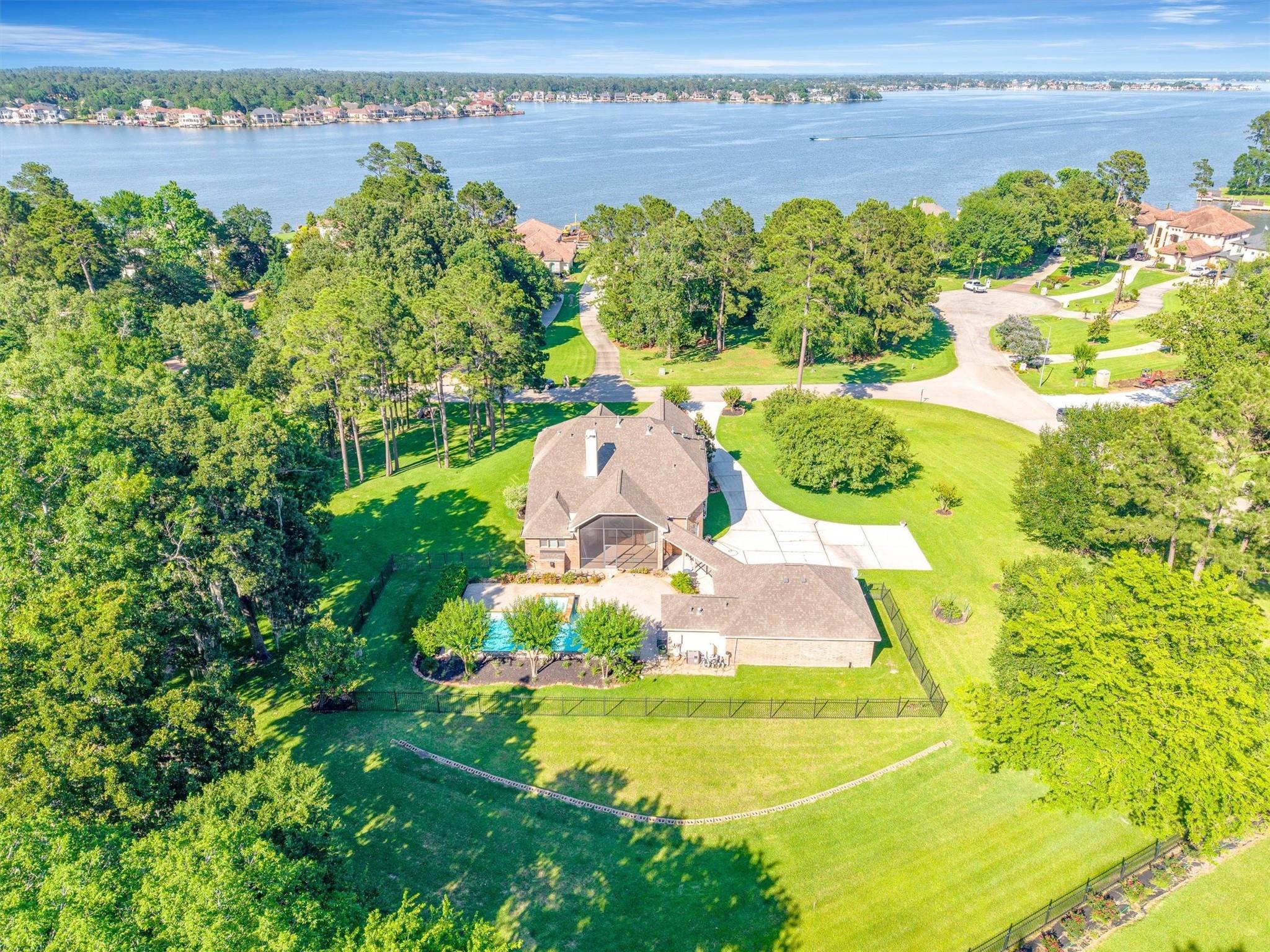 11309 Harbor Breeze Dr, Montgomery, TX 77356 photo