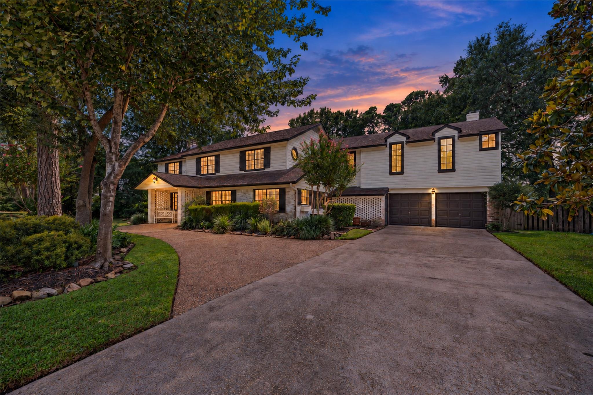 13131 Holston Hills Dr, Houston, TX 77069 photo