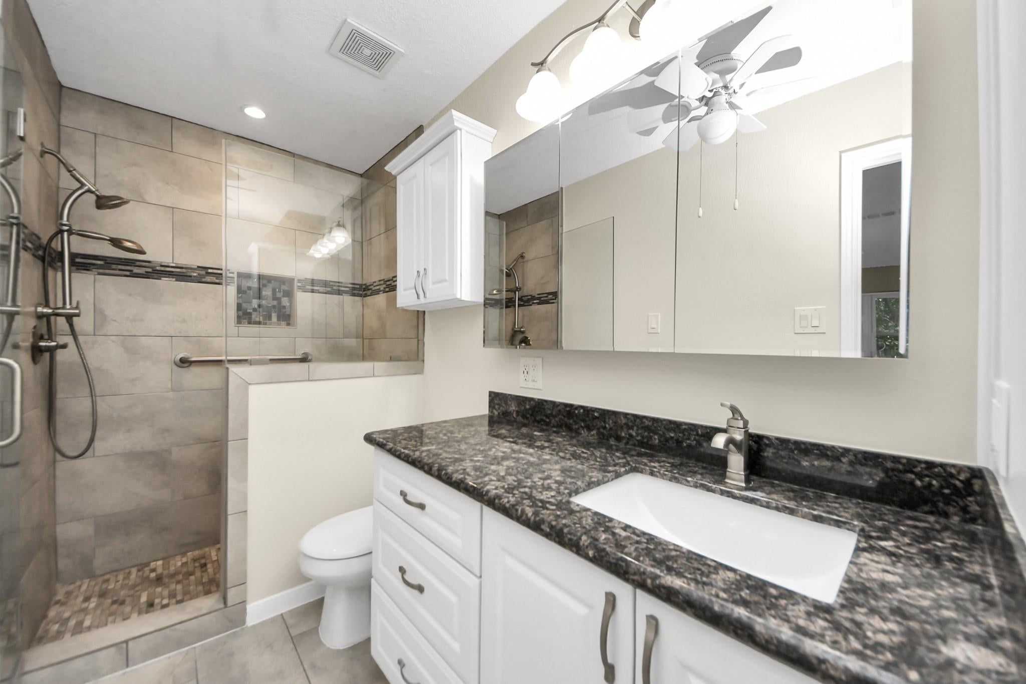8234 Fondren Rd #8234, Houston, TX 77074 photo