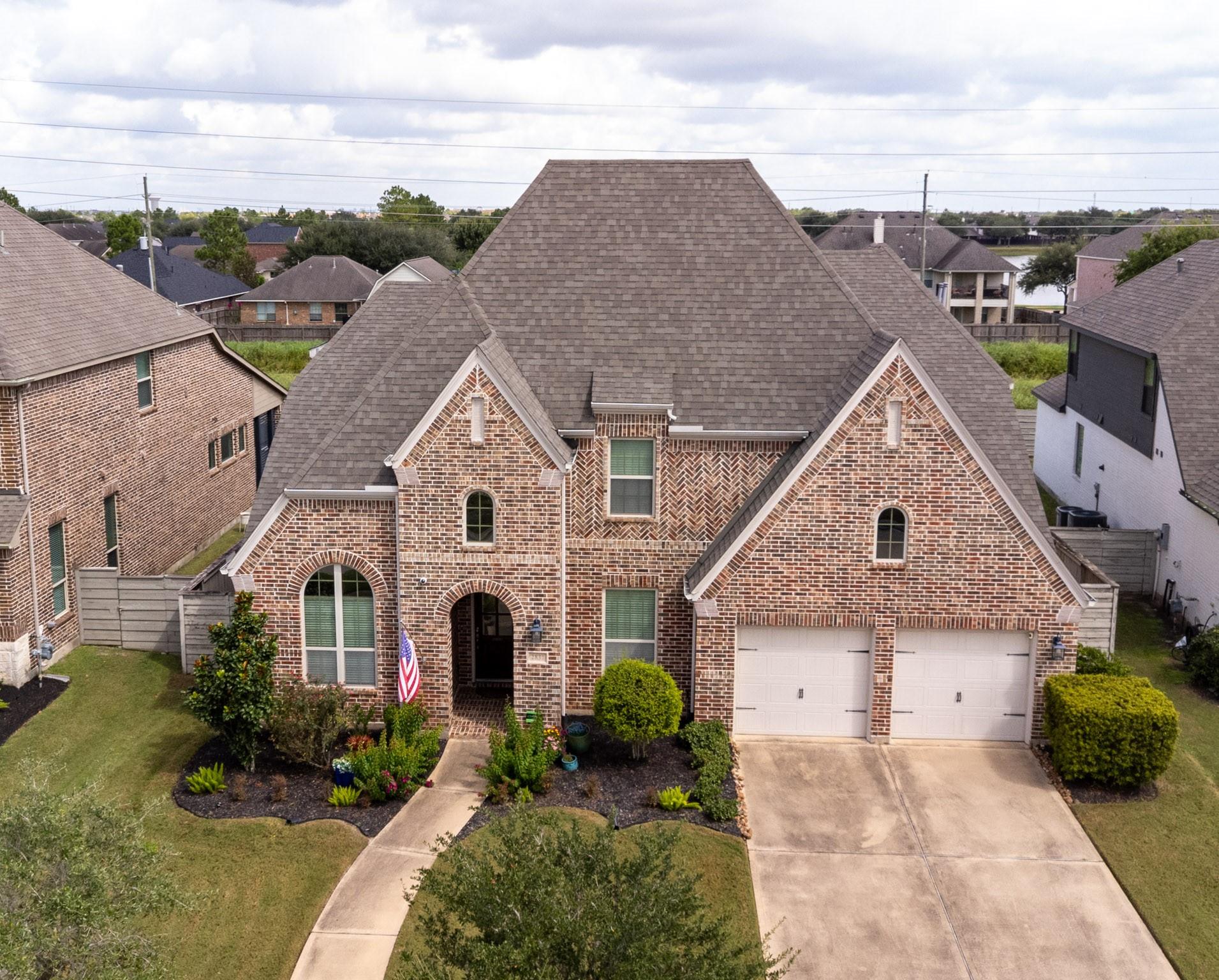 2831 Maple Oak Ln, Manvel, TX 77578