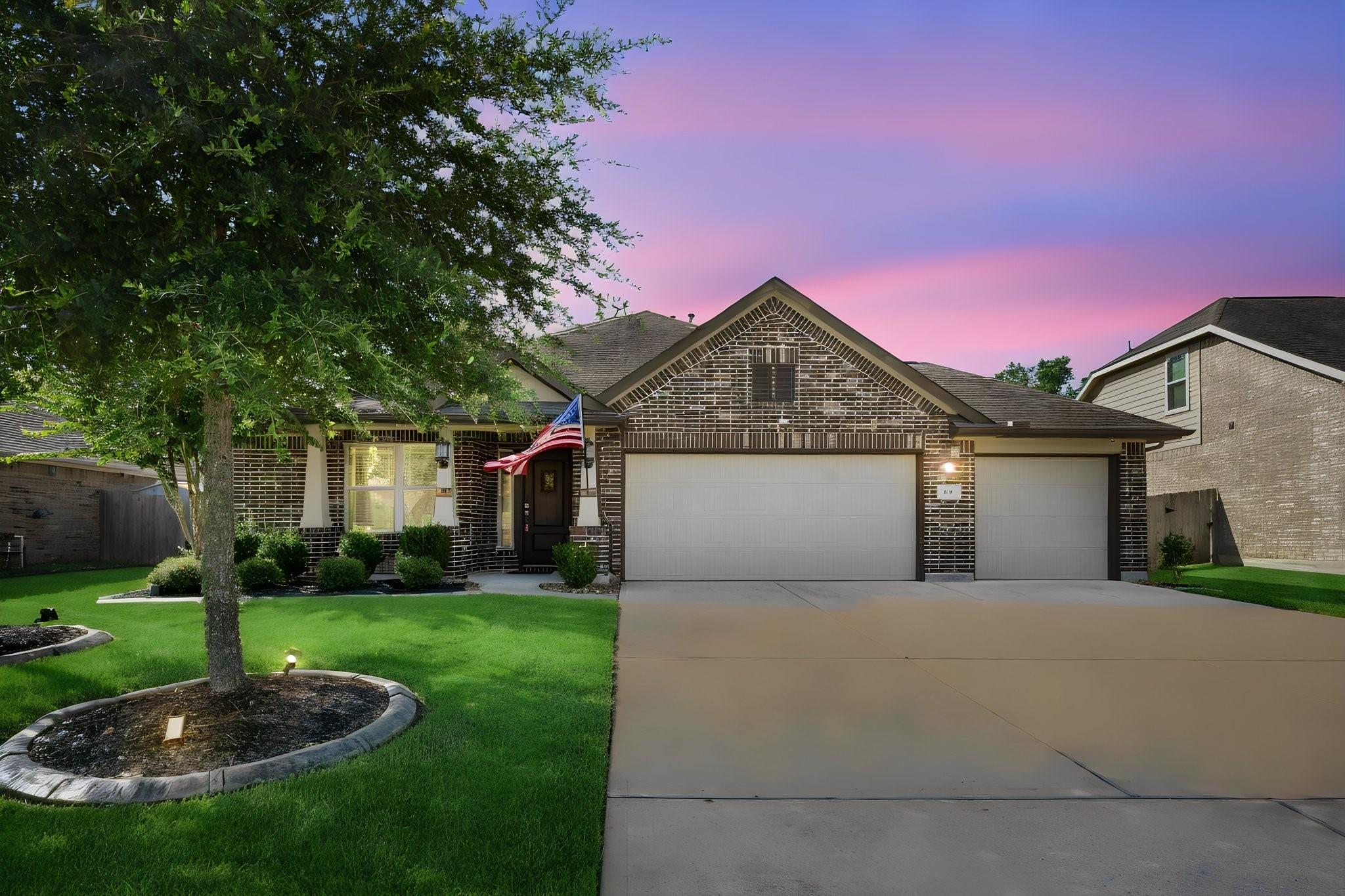 719 Galley Dr, Crosby, TX 77532