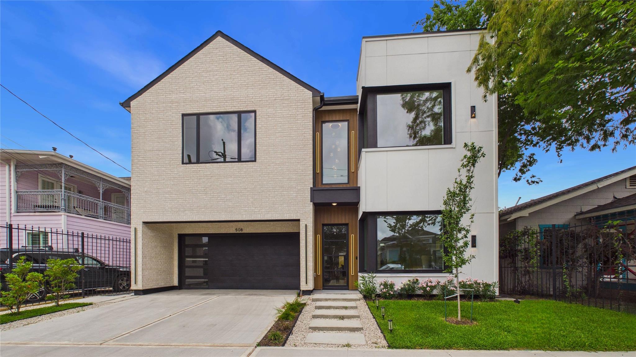 508 Willard St, Houston, TX 77006