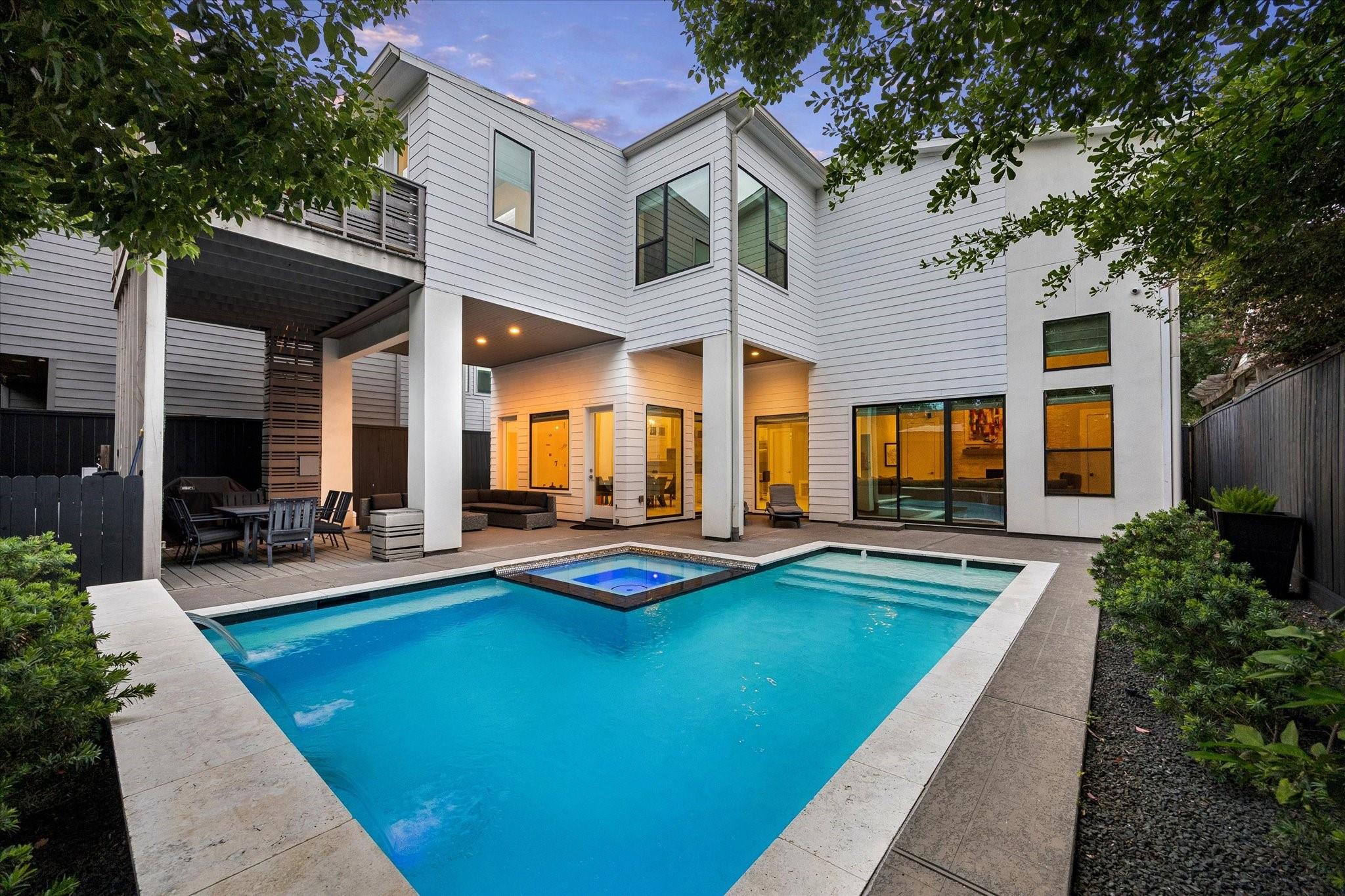 1959 Portsmouth St, Houston, TX 77098