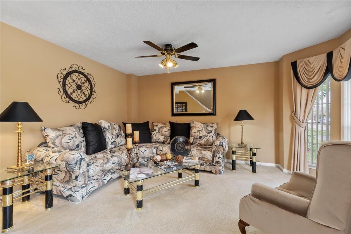 13134 Woodtrek Ln, Houston, TX 77015 photo