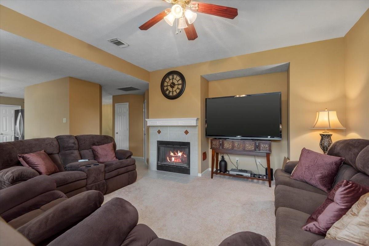 13134 Woodtrek Ln, Houston, TX 77015 photo