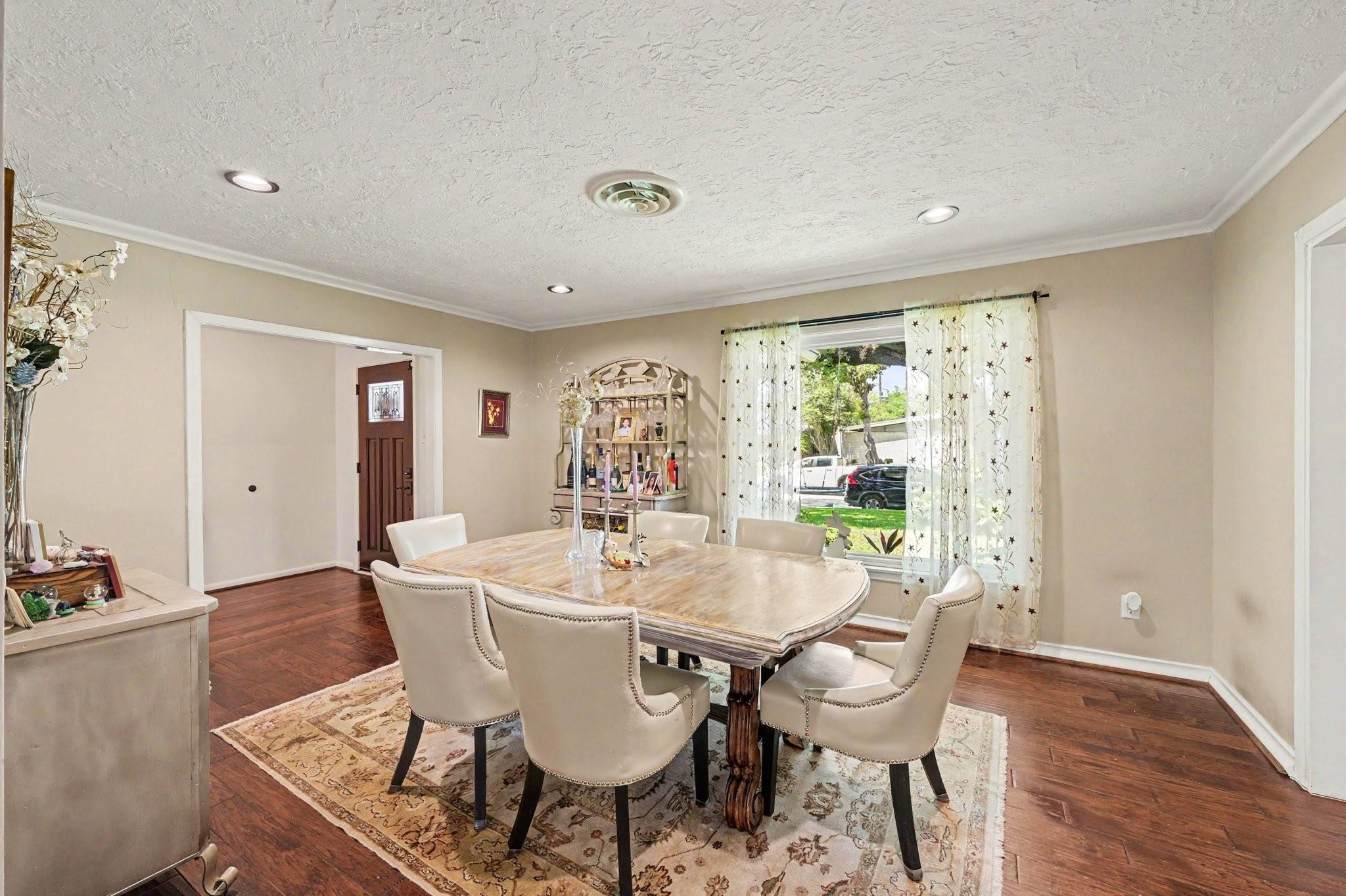 3311 Longfield Cir, Houston, TX 77063 photo