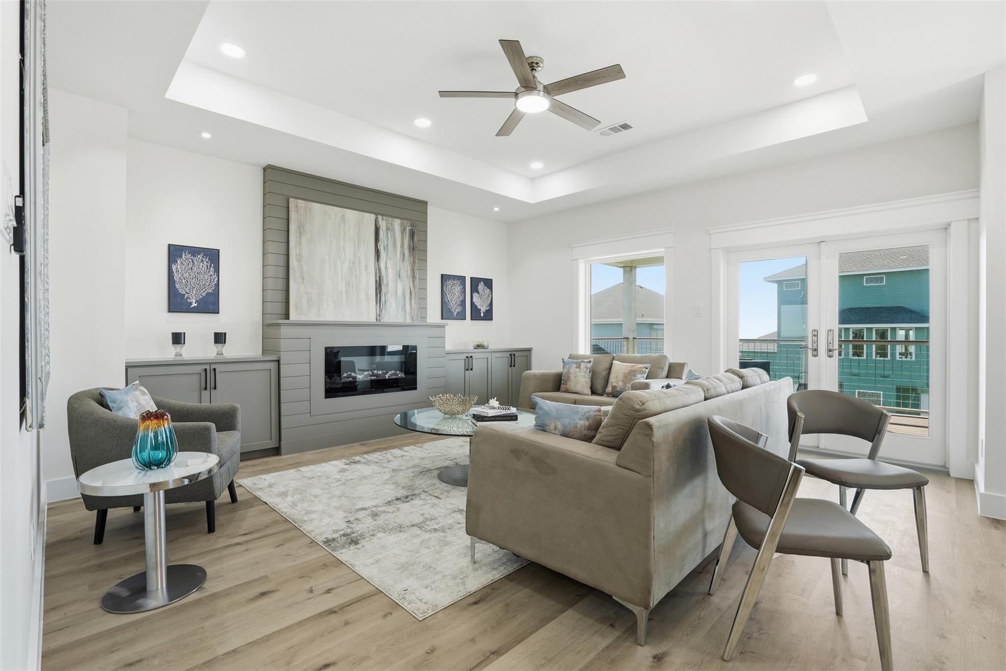 18 Blue Heron Cir, Jamaica Beach, TX 77554 photo