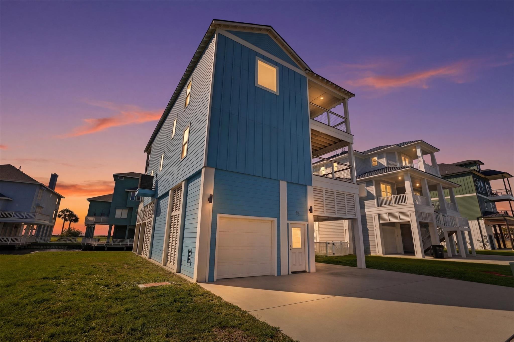 18 Blue Heron Cir, Jamaica Beach, TX 77554 photo
