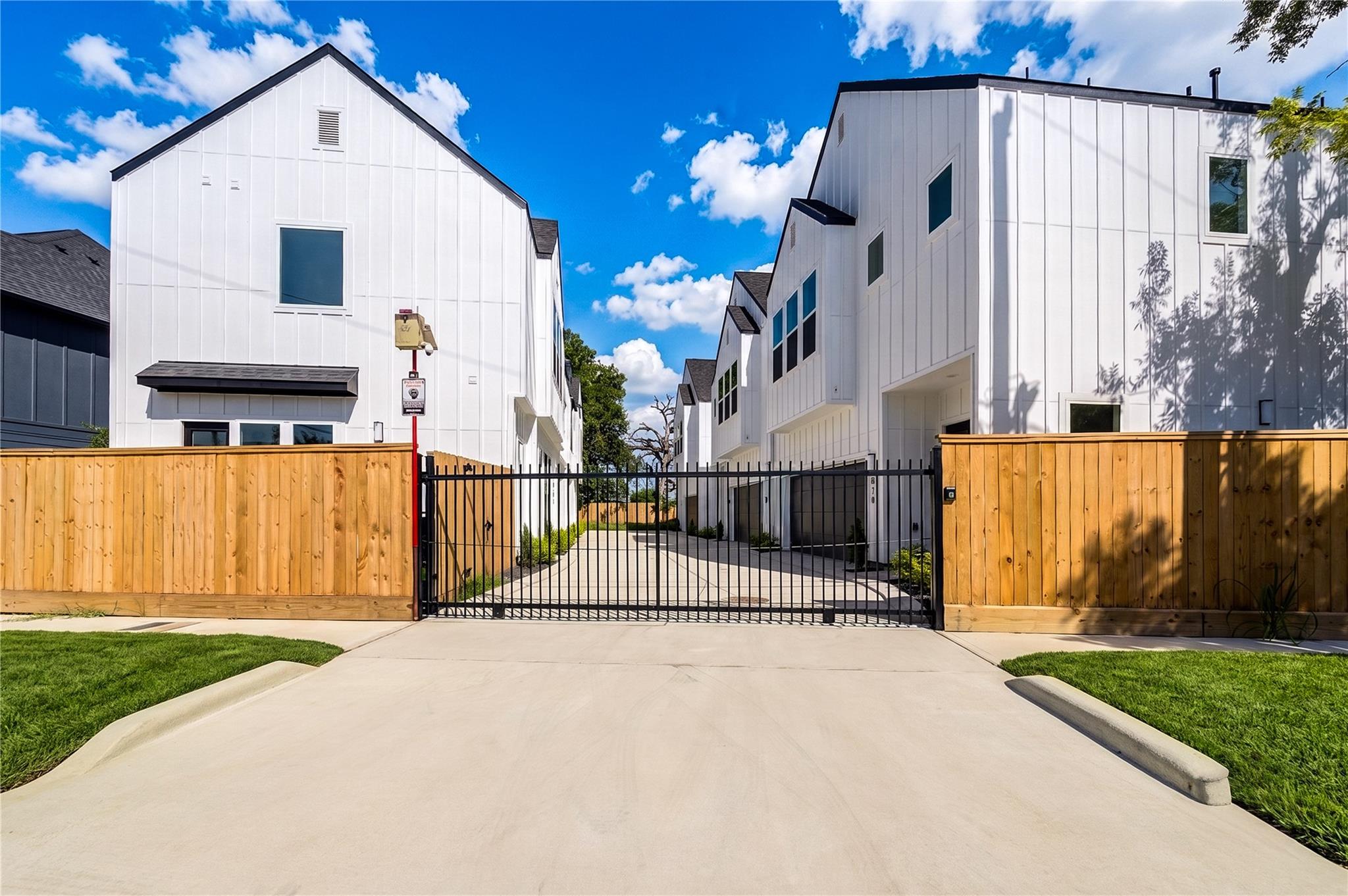 511 Altic St, Houston, TX 77011