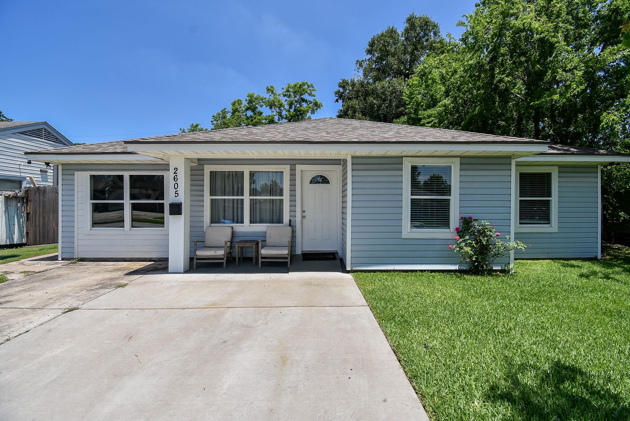 2605 Rosemead Dr, Pasadena, TX 77506