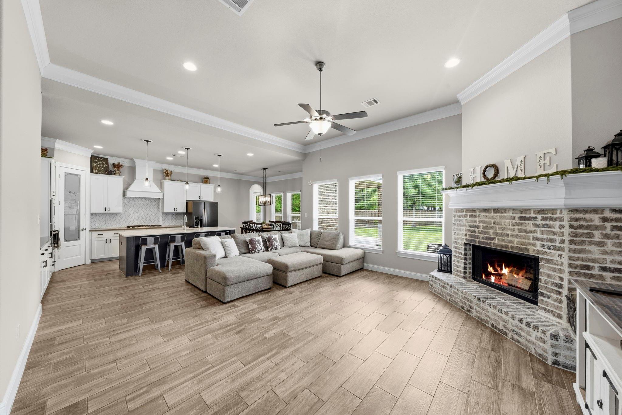 24954 Shady Oak Dr, Hockley, TX 77447