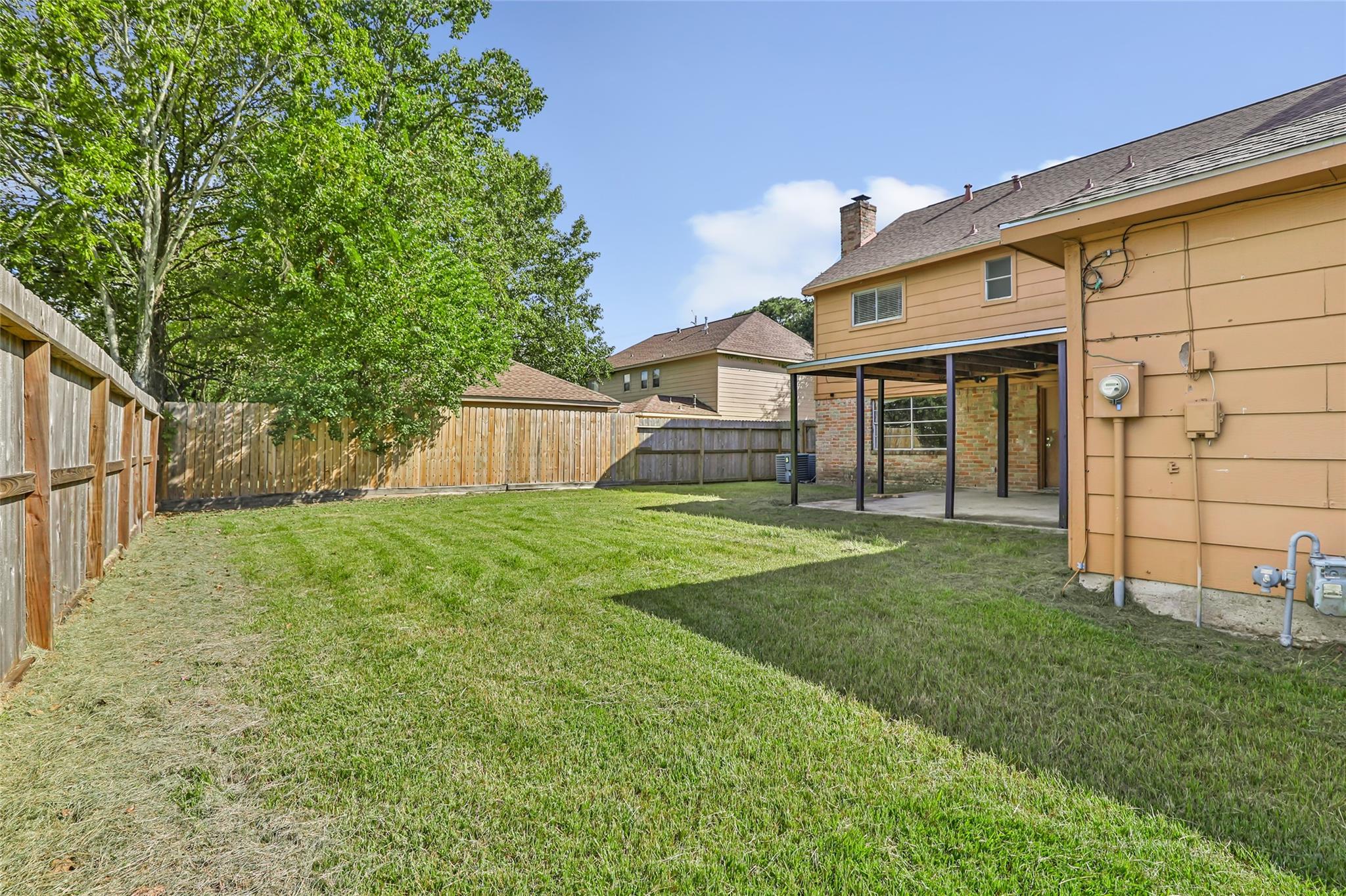 5603 Mossy Timbers Dr, Humble, TX 77346 photo