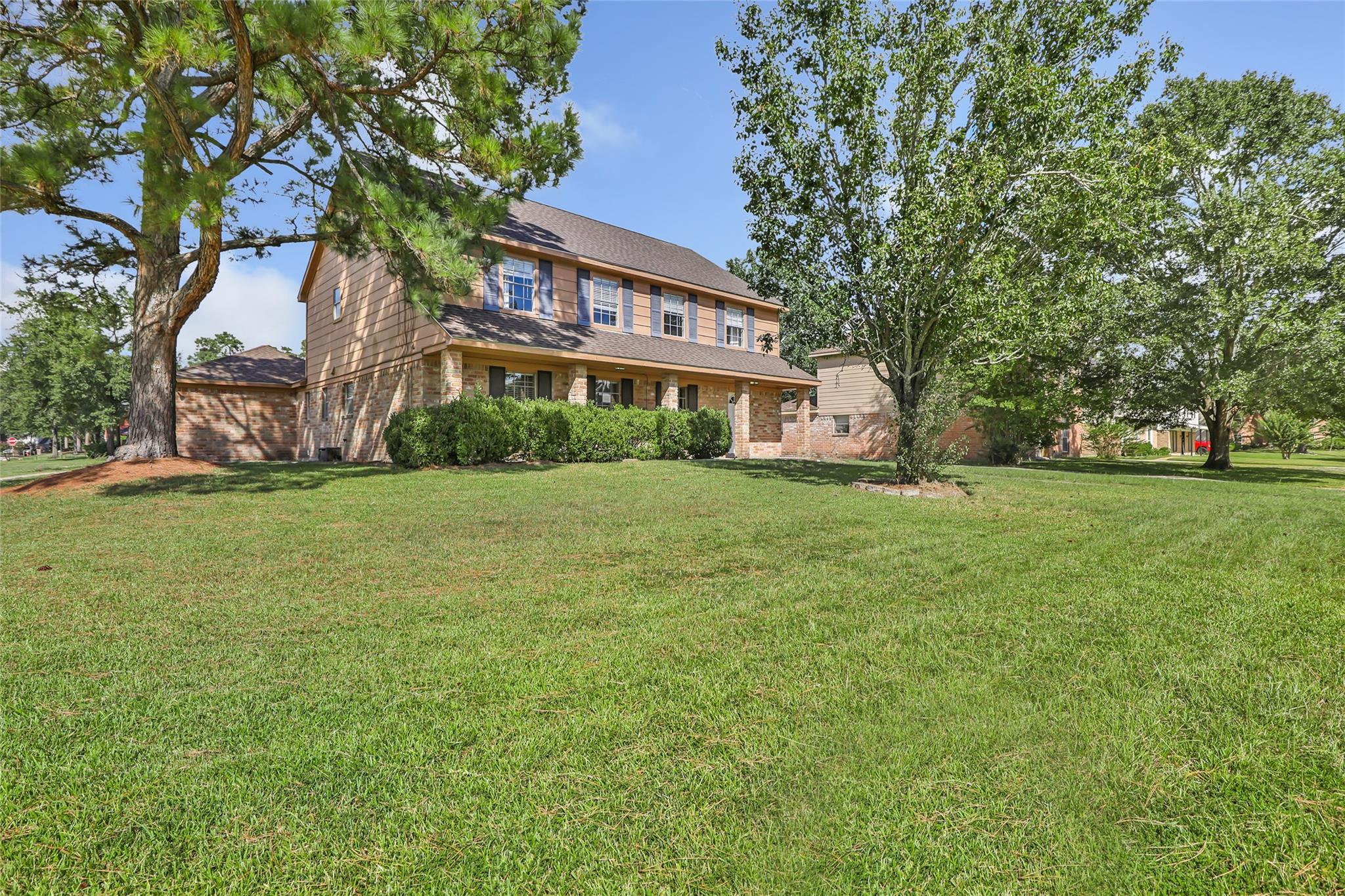 5603 Mossy Timbers Dr, Humble, TX 77346 photo