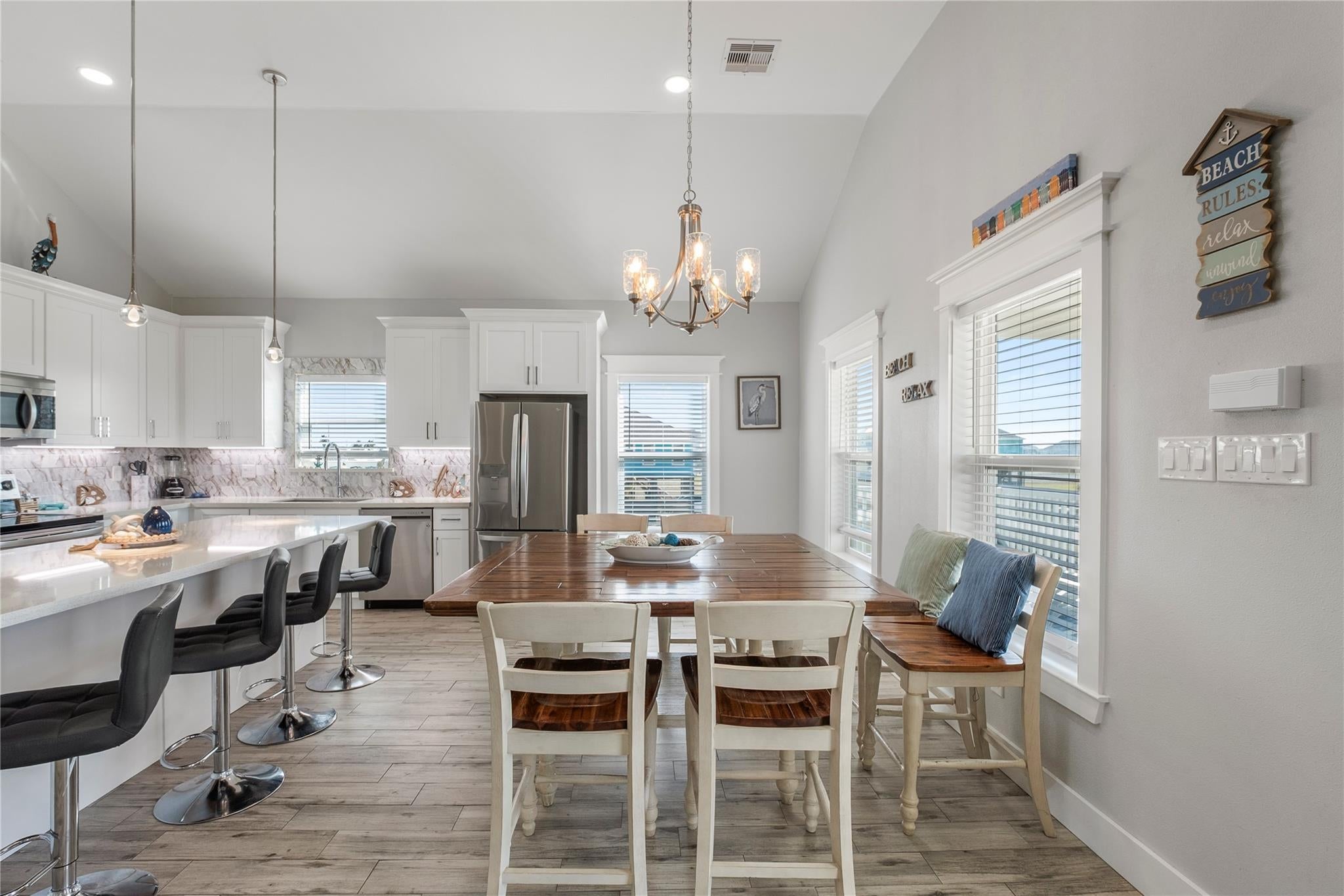 18035 Shaman Dr, Galveston, TX 77554 photo