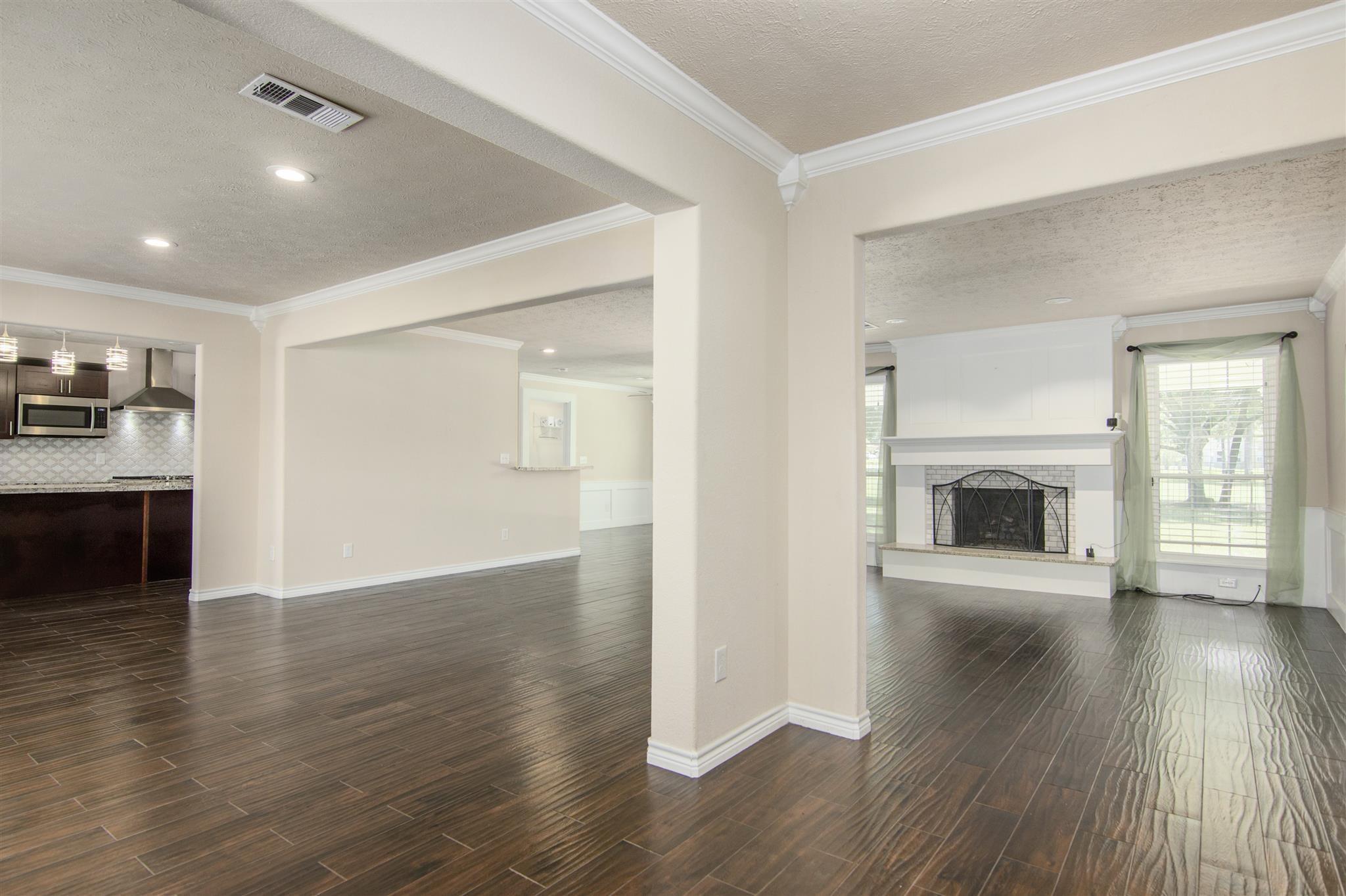 20727 Atascocita Shores Dr, Houston, TX 77346 photo