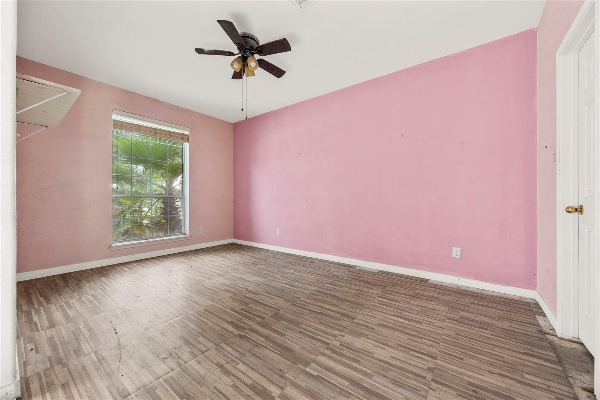 122 Mossey Oak Dr, Baytown, TX 77520 photo