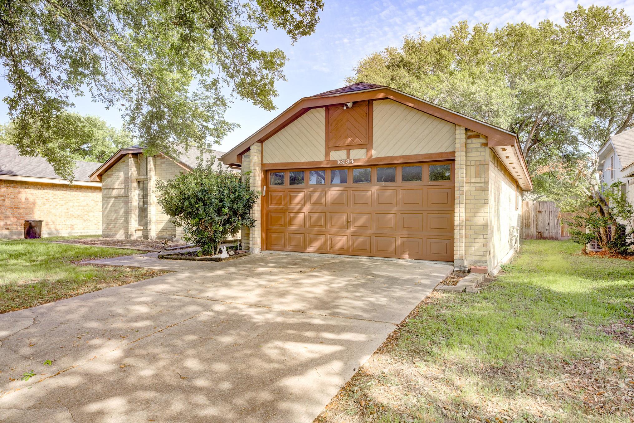 16134 Beechnut St, Houston, TX 77083 photo