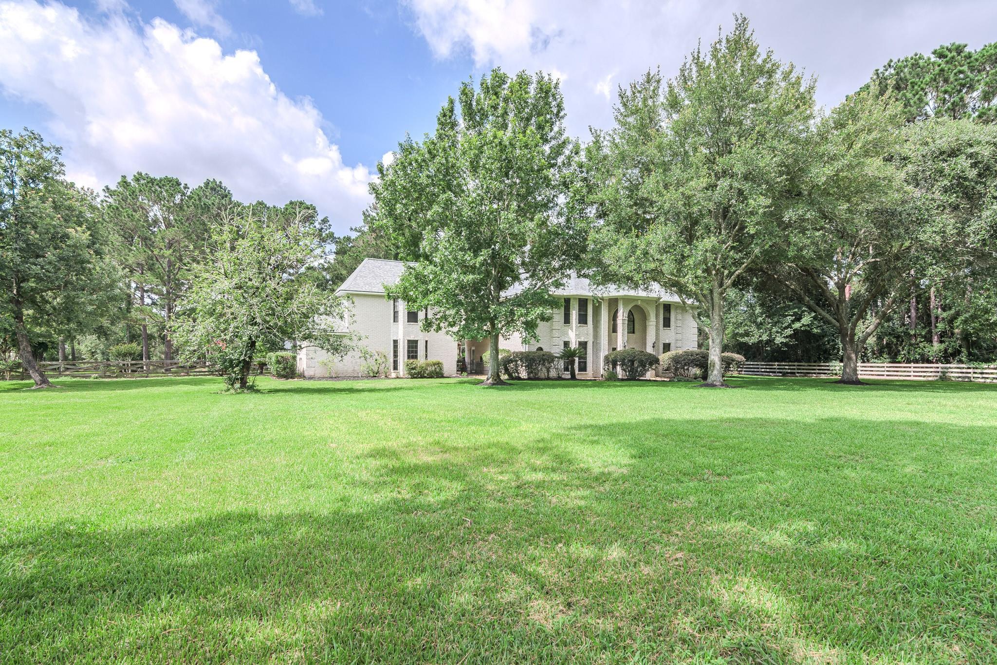 35823 Post Oak Cir, Magnolia, TX 77355 photo