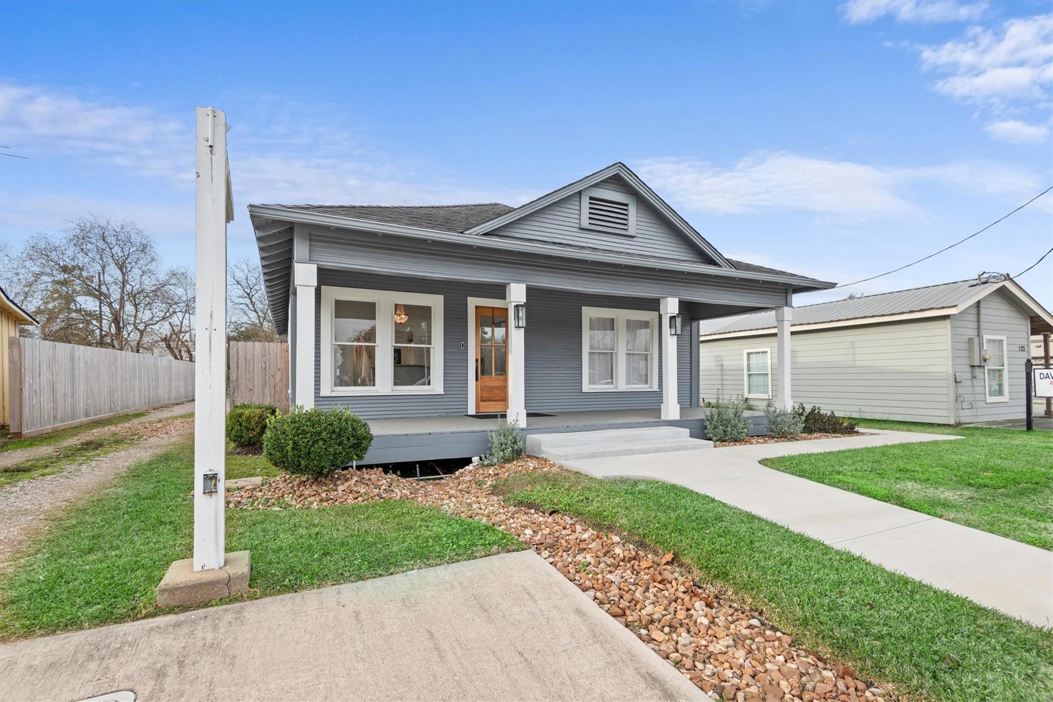 119 Magnolia Blvd, Magnolia, TX 77355