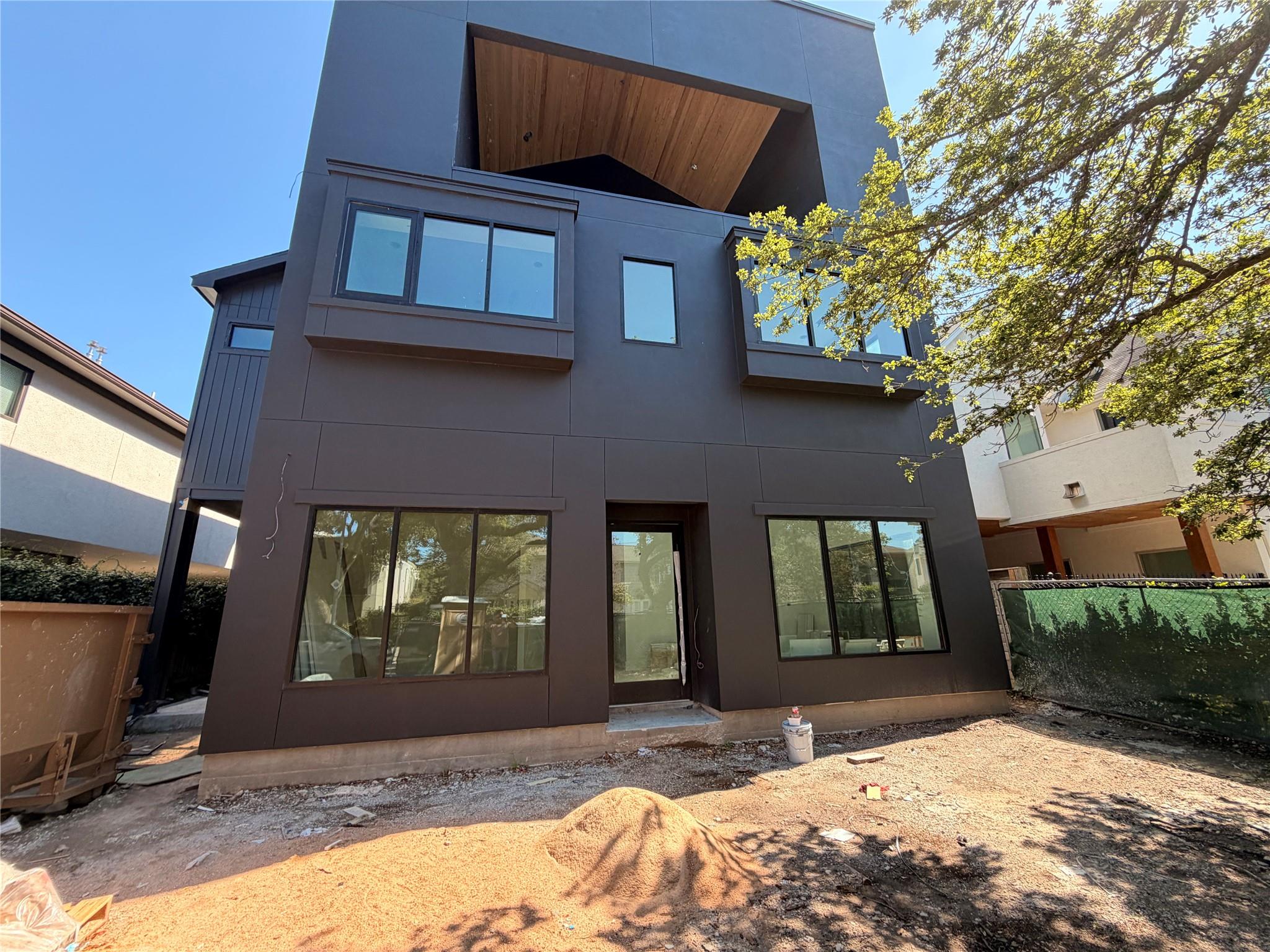1523 Marshall St, Houston, TX 77006