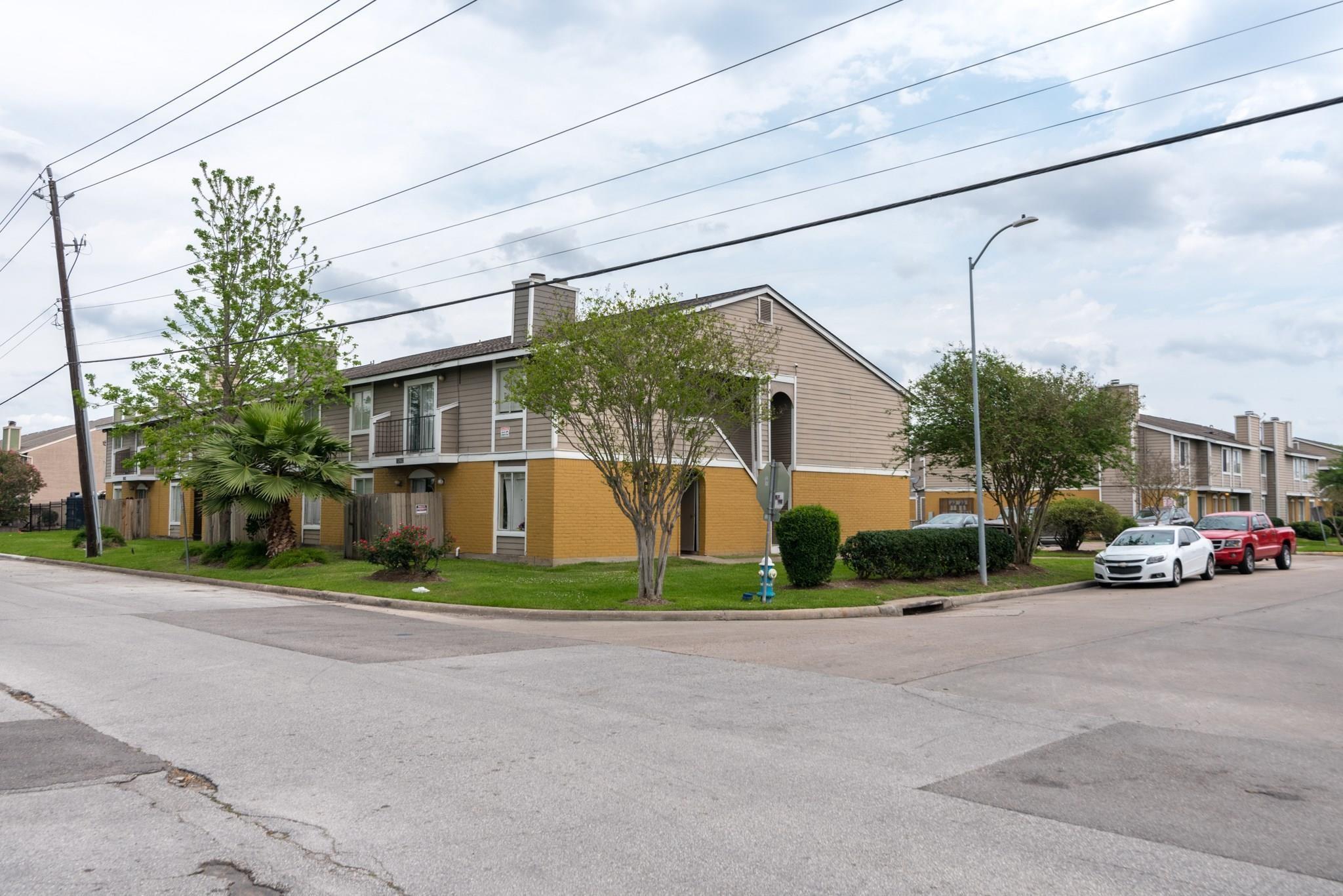 12658 Ashford Meadow Dr, Houston, TX 77082